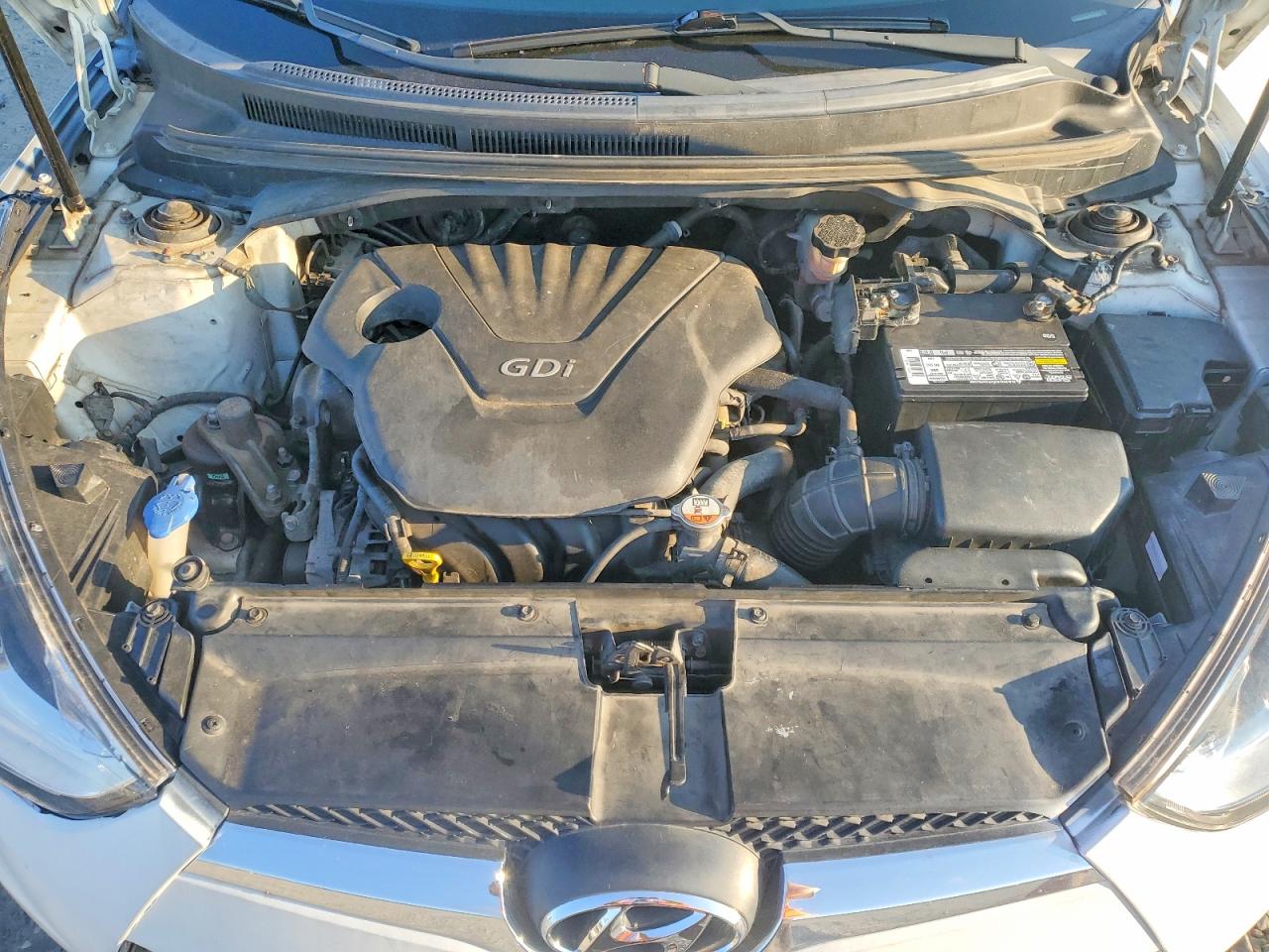 2014 Hyundai Veloster Base Белый vin: KMHTC6AD0EU198597