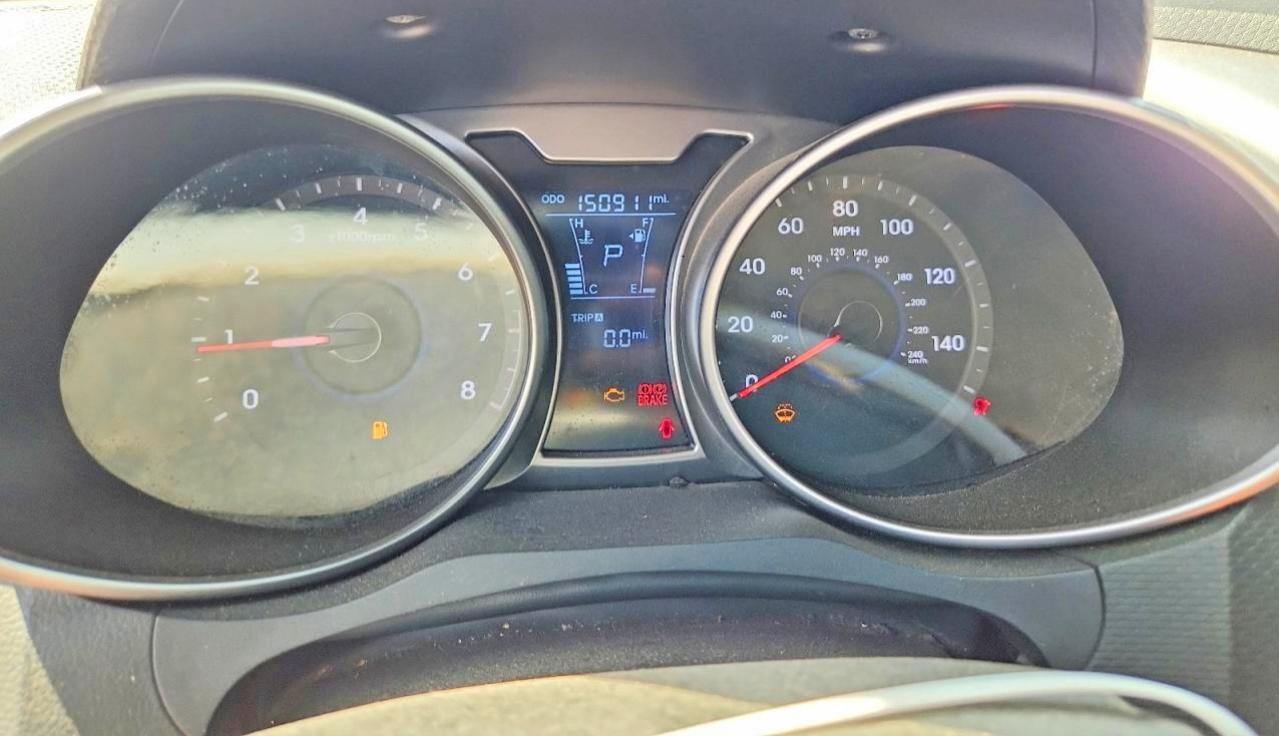 2015 Hyundai Veloster Base Silver vin: KMHTC6AD0FU241921