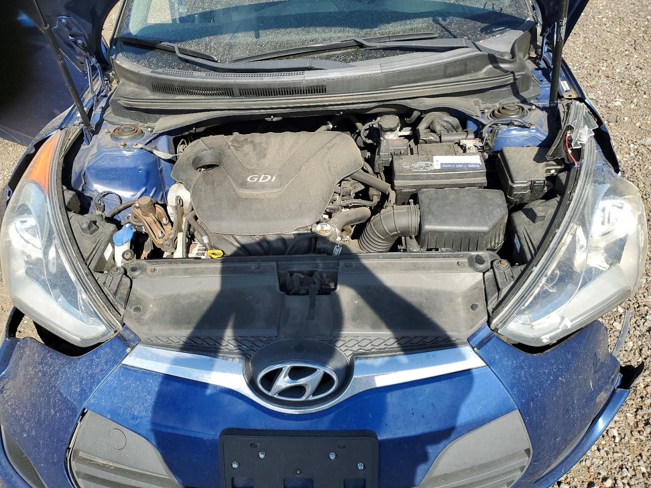 2015 Hyundai Veloster Base Blue vin: KMHTC6AD0FU242115