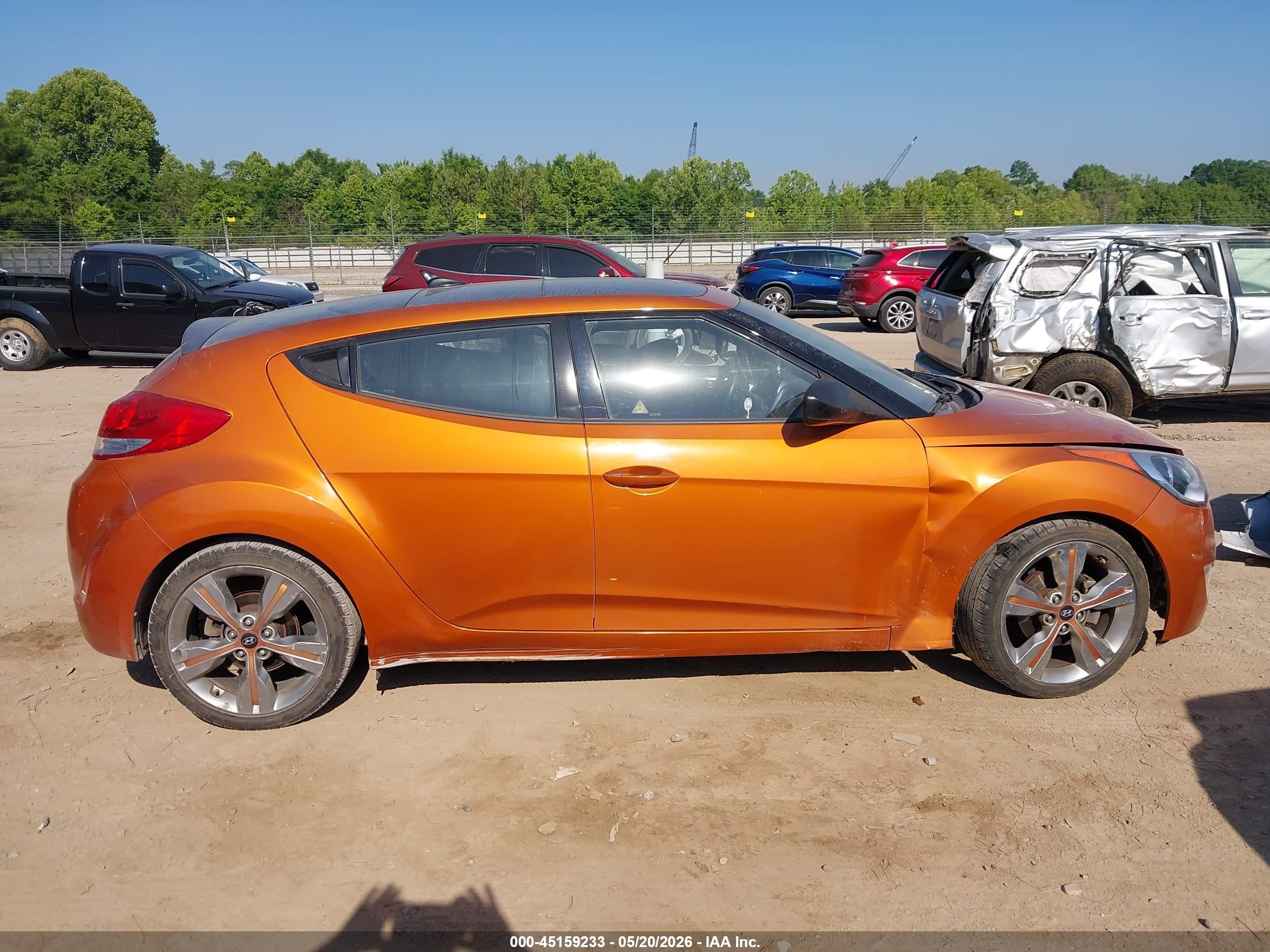 2016 Hyundai Veloster   Оранжевый vin: KMHTC6AD0GU278761