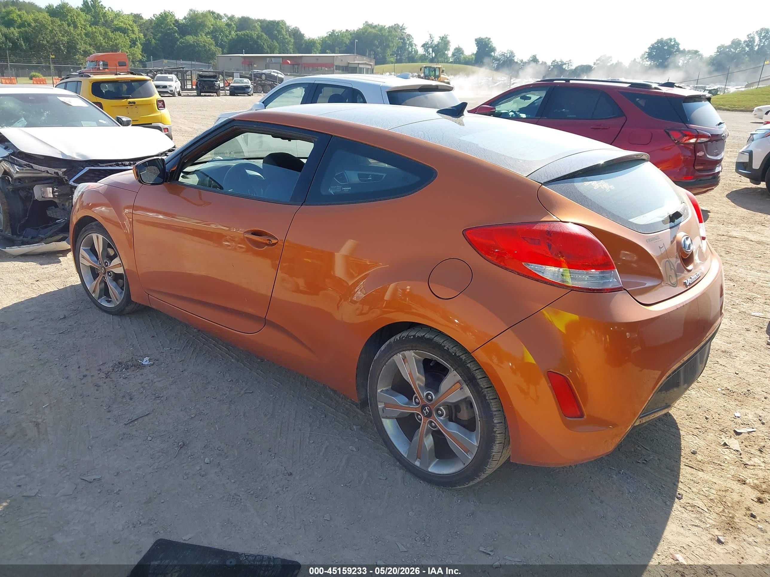 2016 Hyundai Veloster   Оранжевый vin: KMHTC6AD0GU278761