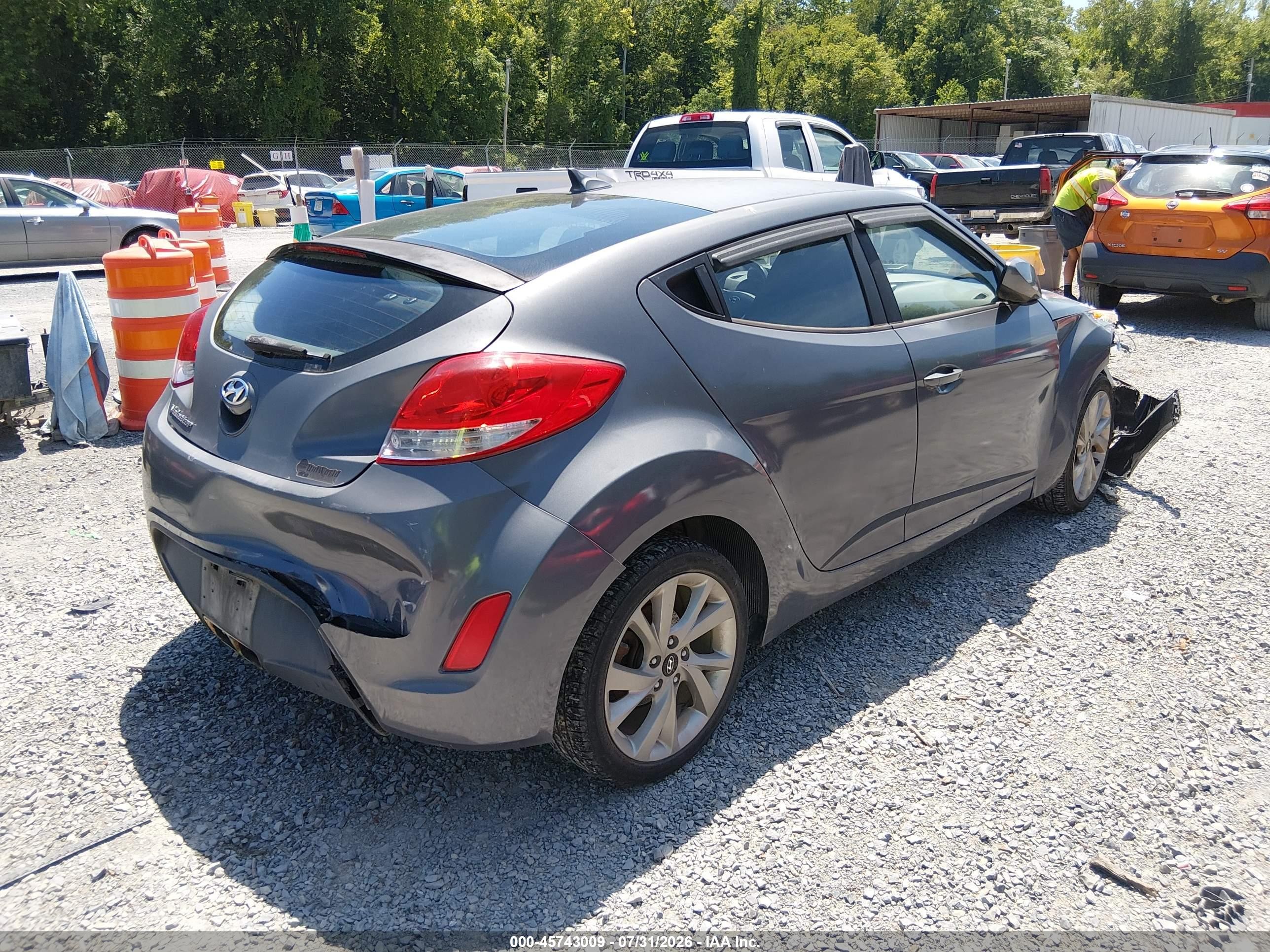 2017 Hyundai Veloster Gray vin: KMHTC6AD0HU306642