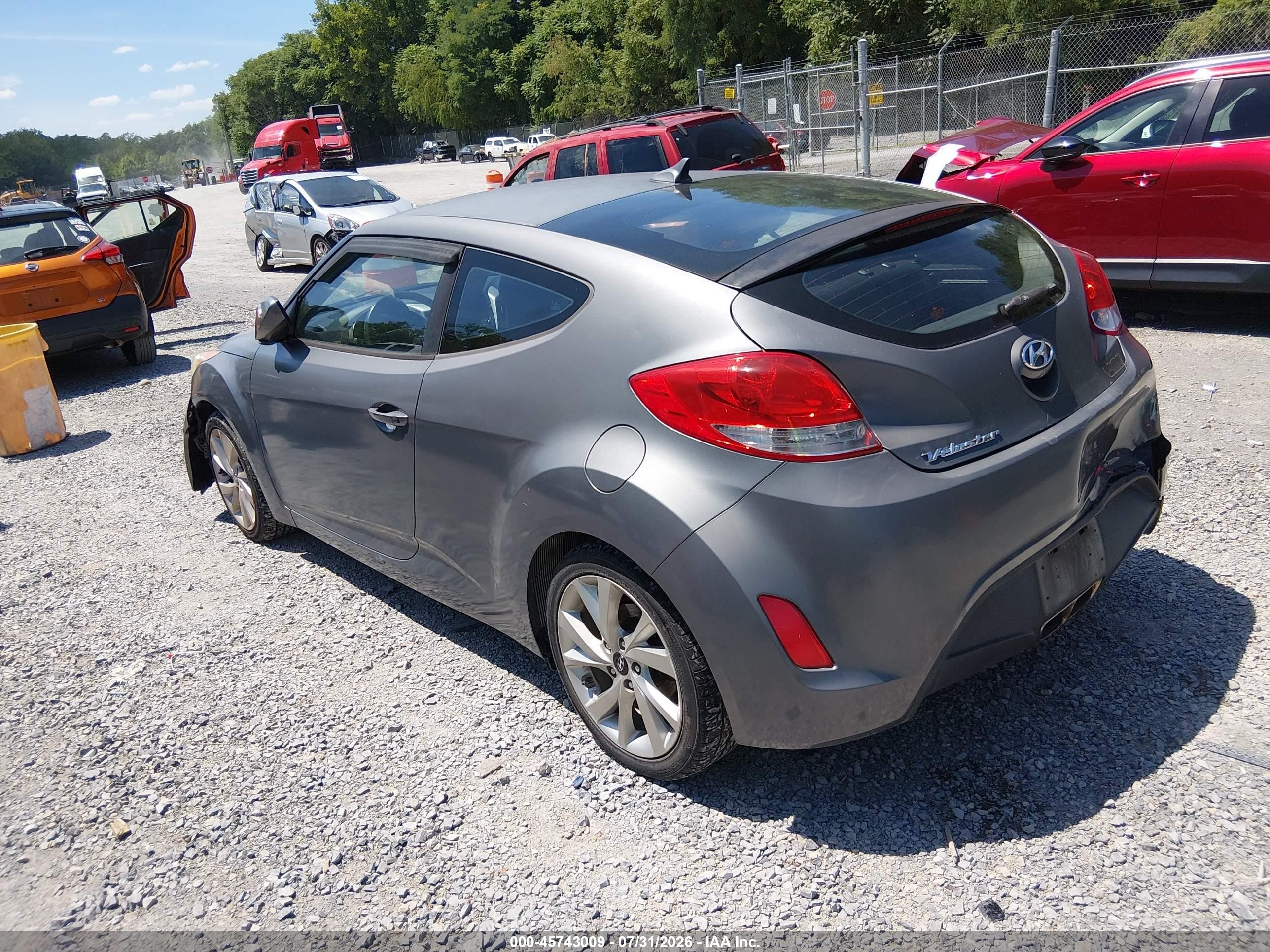 2017 Hyundai Veloster Gray vin: KMHTC6AD0HU306642