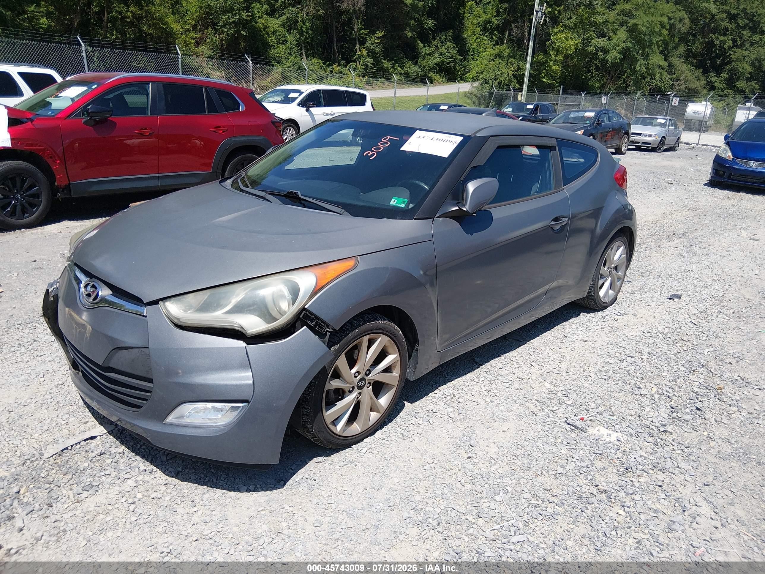 2017 Hyundai Veloster Gray vin: KMHTC6AD0HU306642