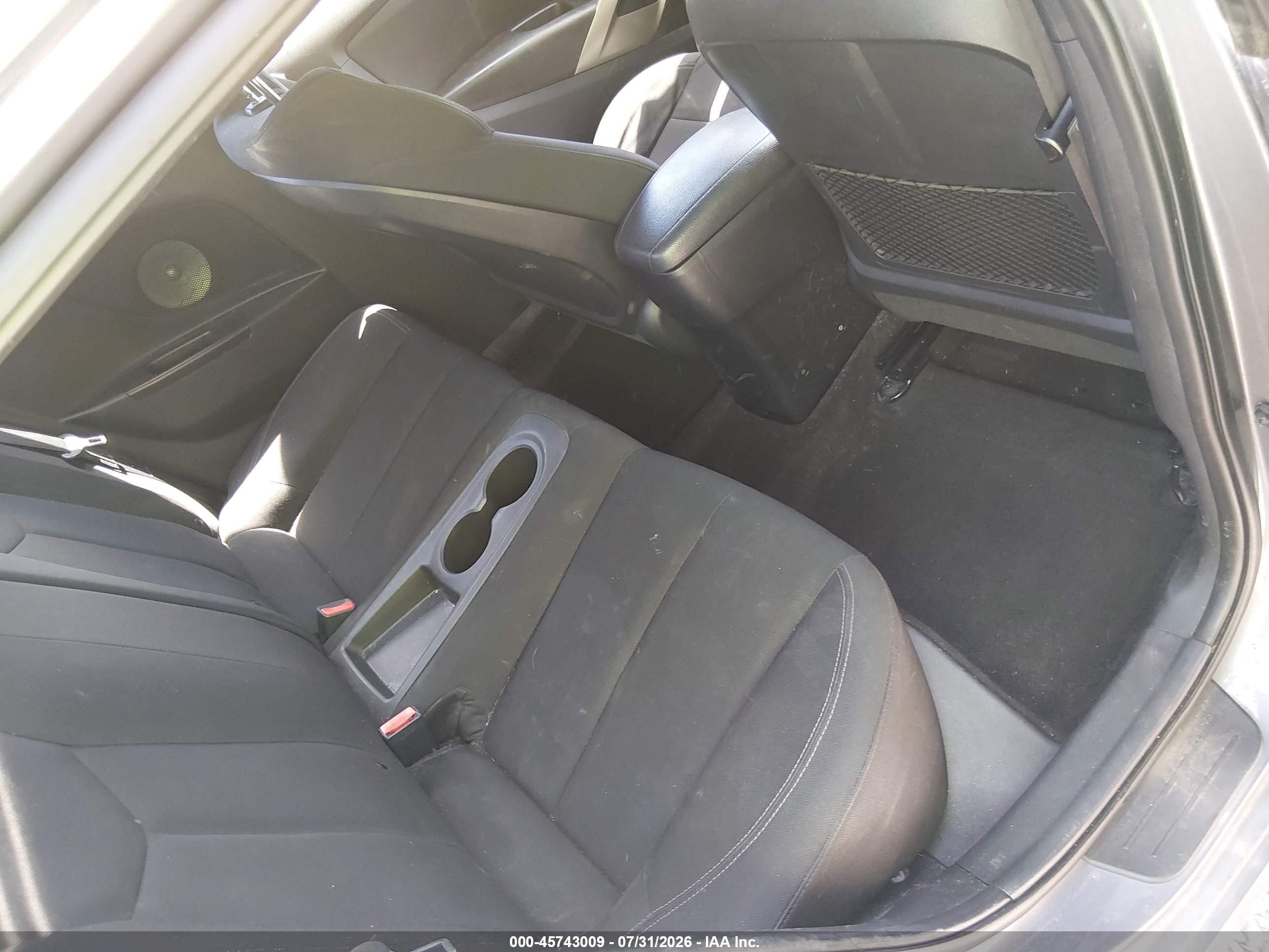 2017 Hyundai Veloster Gray vin: KMHTC6AD0HU306642