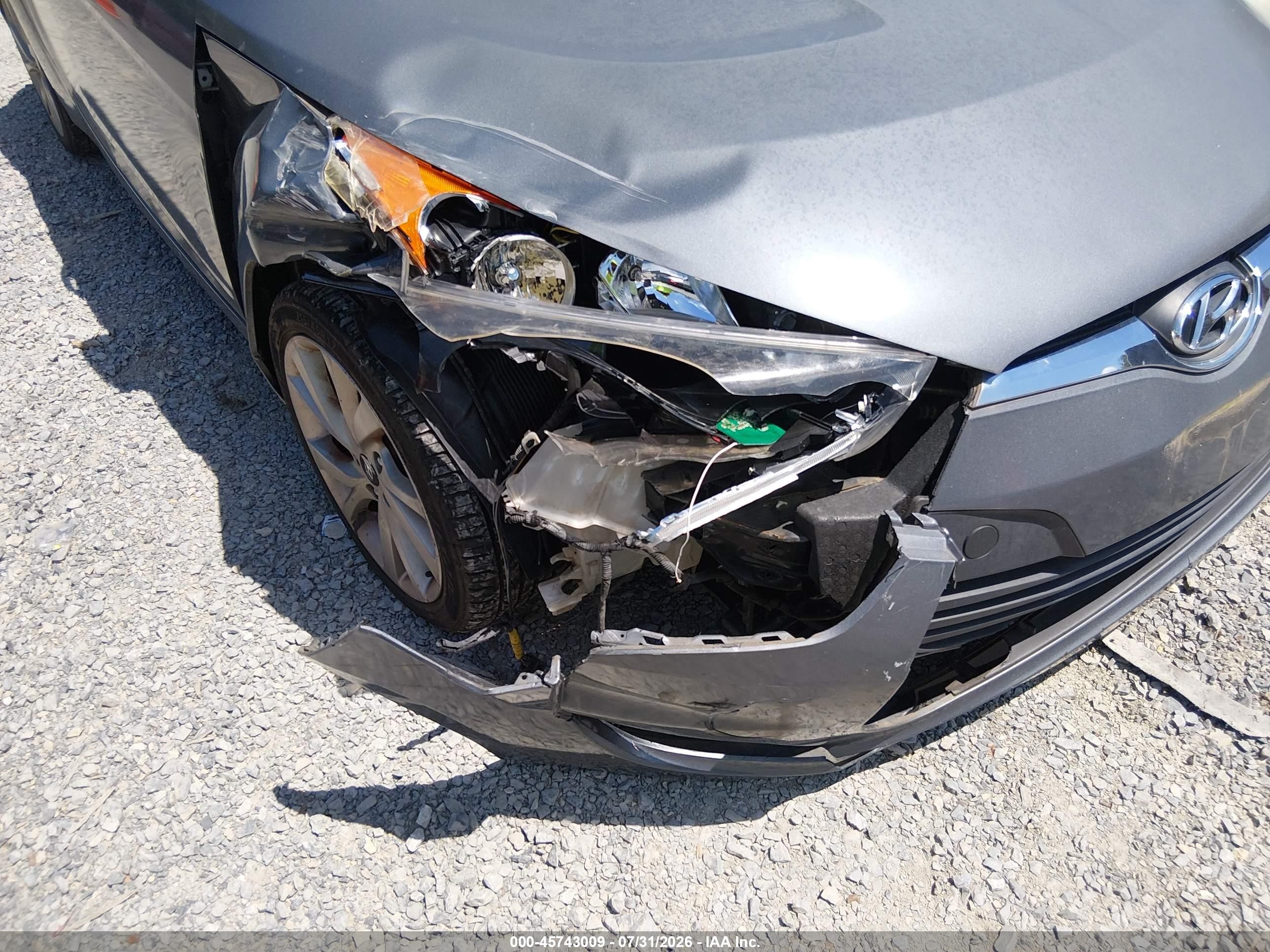2017 Hyundai Veloster Gray vin: KMHTC6AD0HU306642