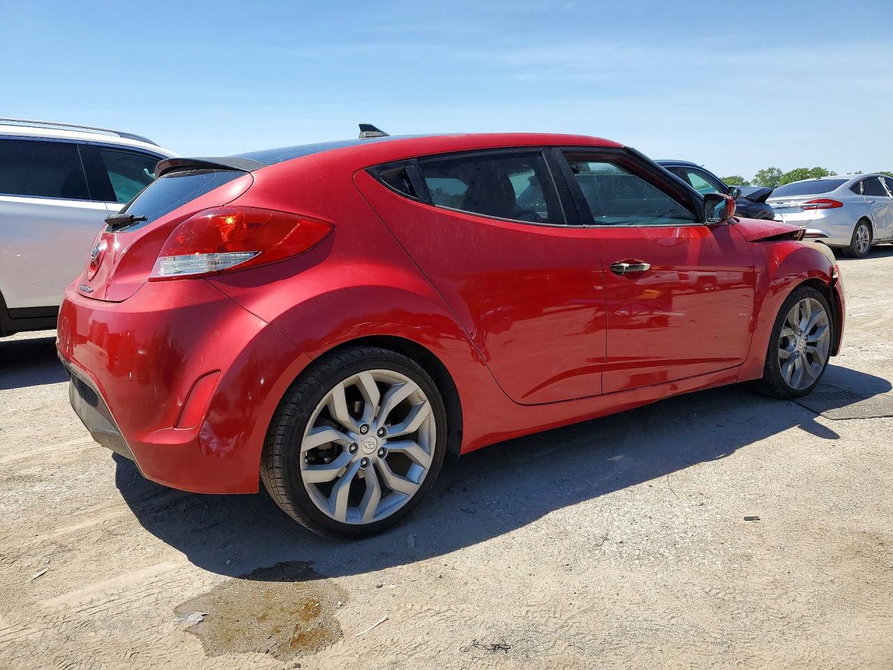 2012 Hyundai Veloster Base Red vin: KMHTC6AD1CU034742