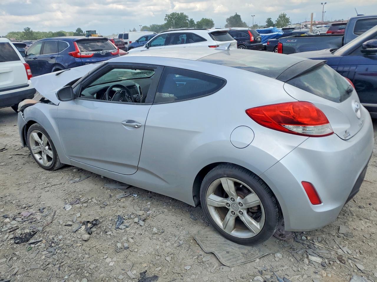 2012 Hyundai Veloster Base Silver vin: KMHTC6AD1CU042355