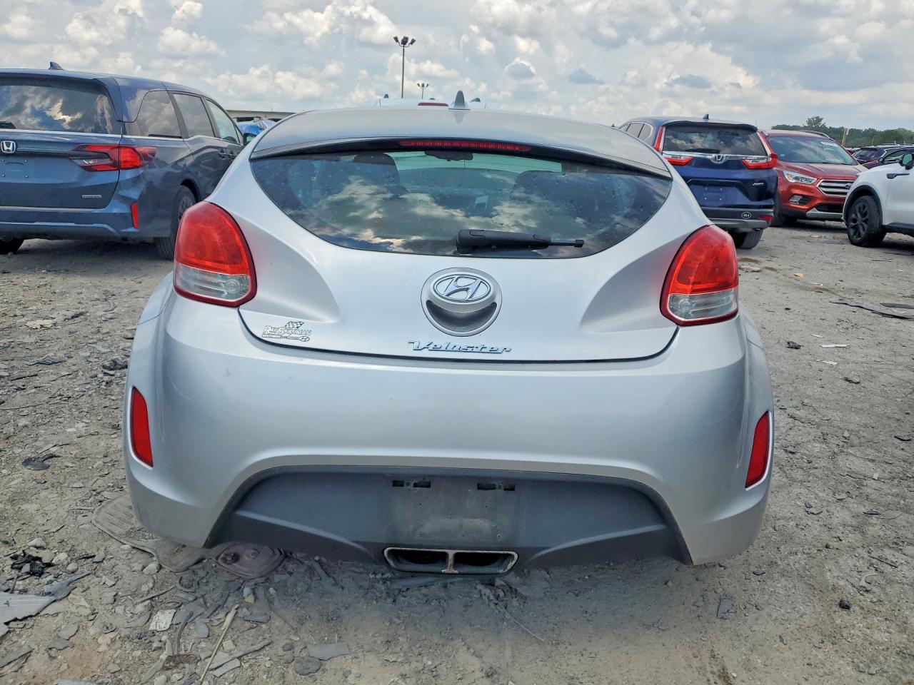 2012 Hyundai Veloster Base Silver vin: KMHTC6AD1CU042355