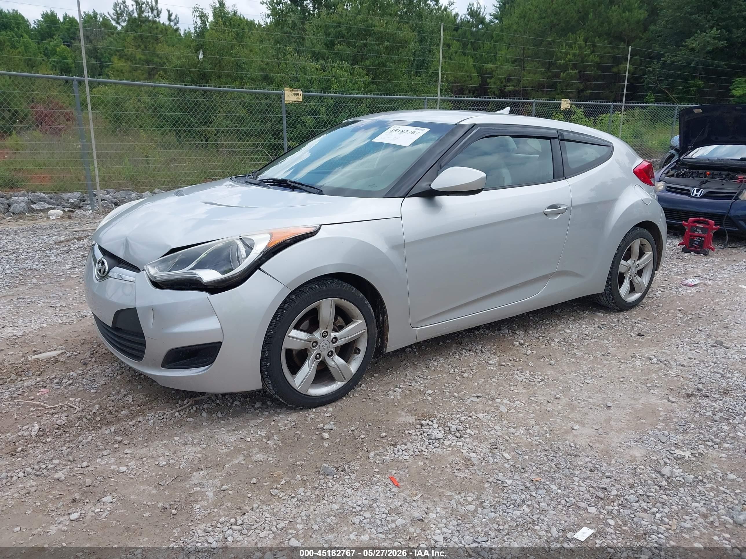 2012 Hyundai Veloster Base W/gray Silver vin: KMHTC6AD1CU049662