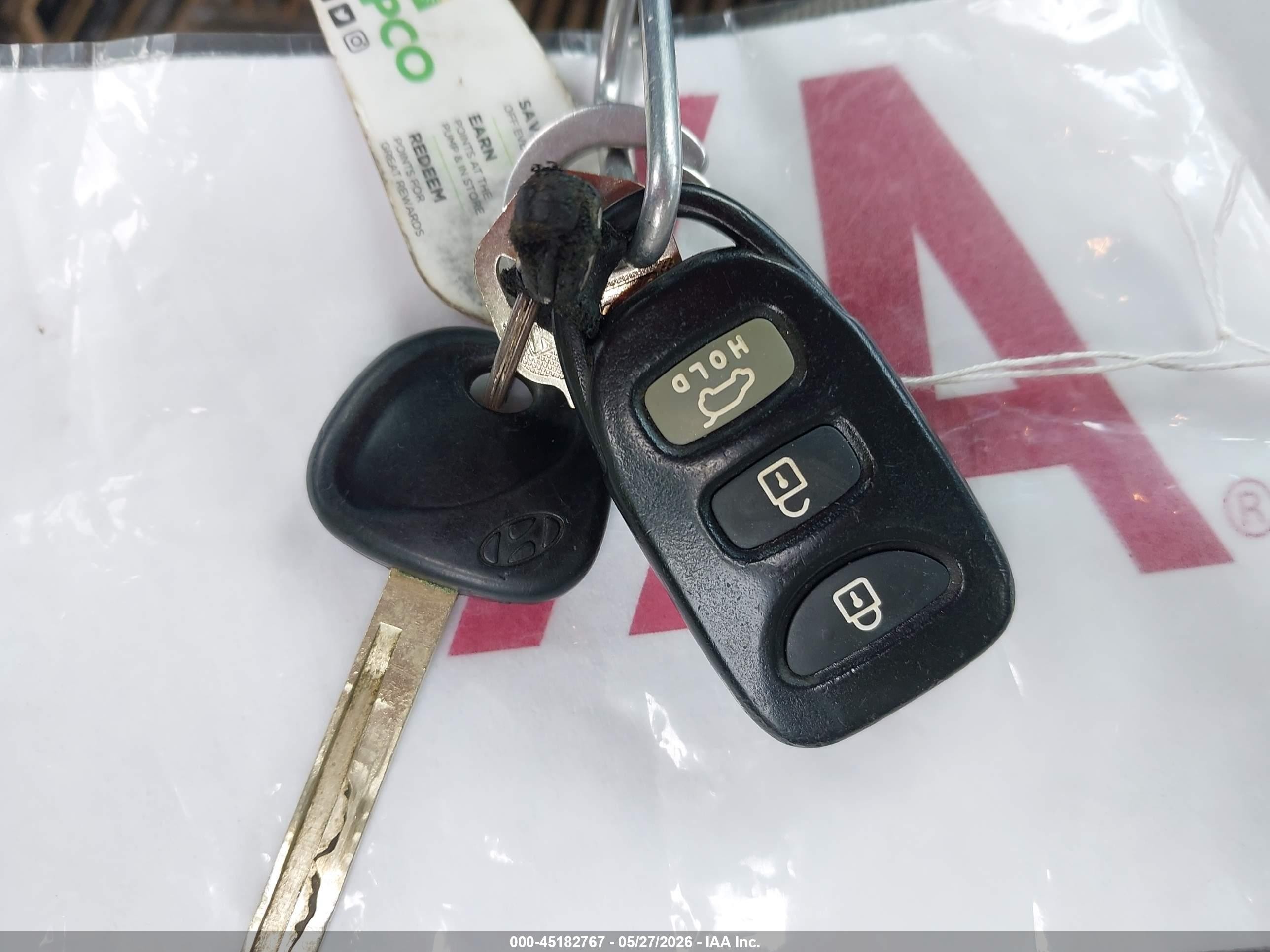2012 Hyundai Veloster Base W/gray Silver vin: KMHTC6AD1CU049662