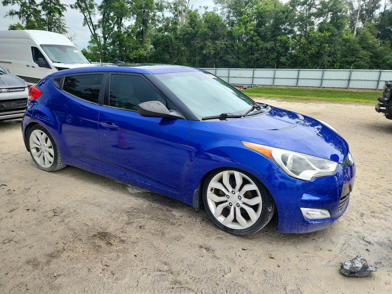 2012 Hyundai Veloster Base Blue vin: KMHTC6AD1CU069796