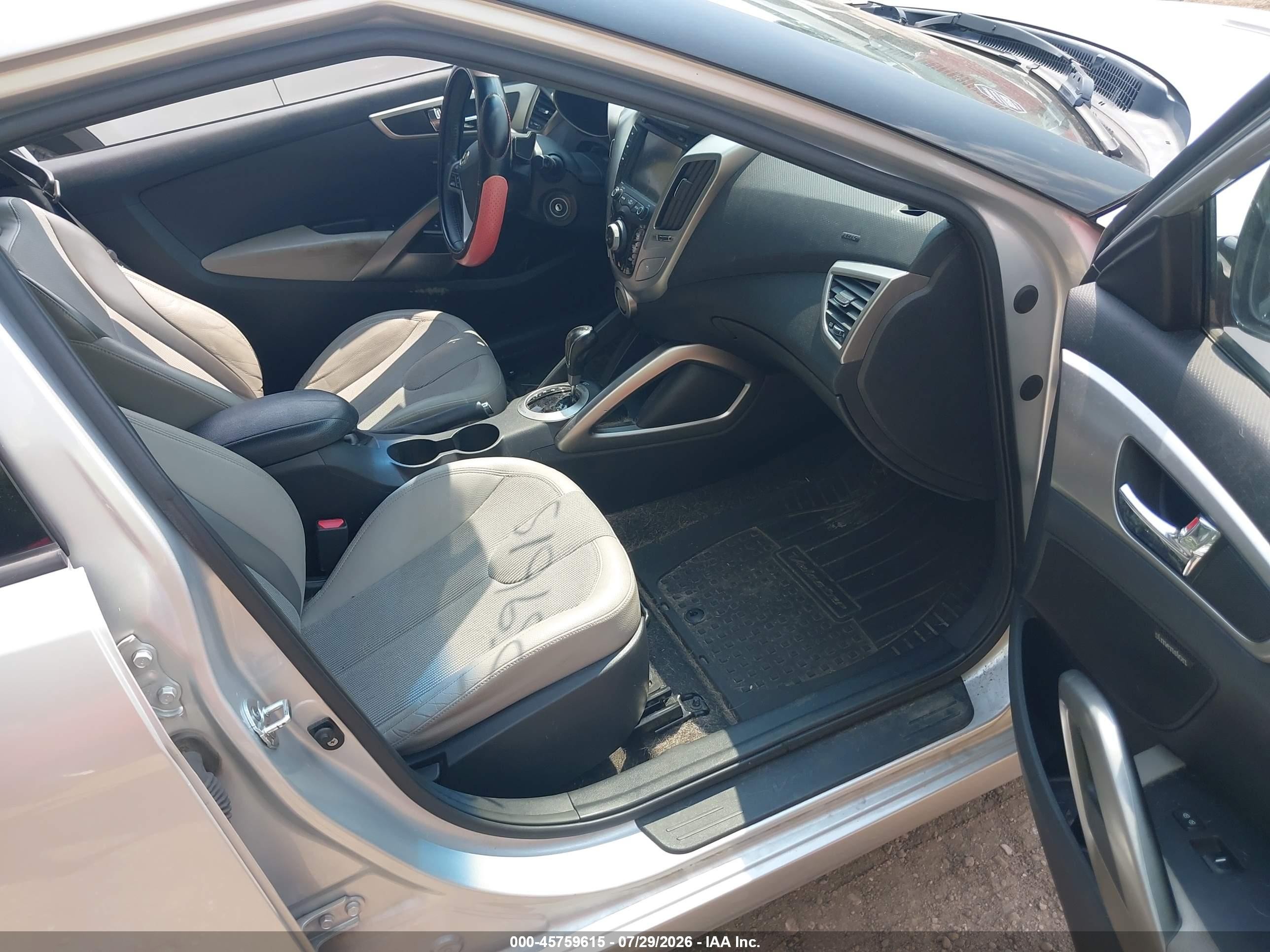2012 Hyundai Veloster Base W/gray Silver vin: KMHTC6AD1CU071239