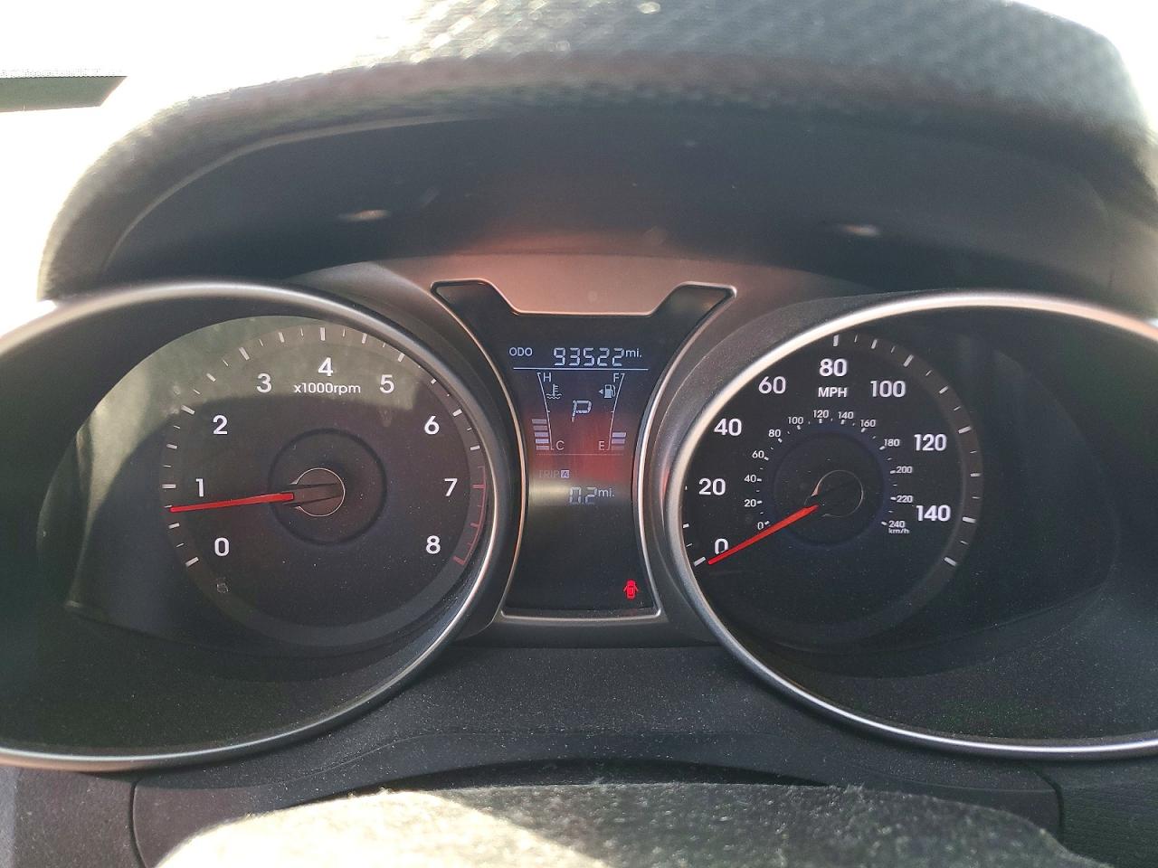 2012 Hyundai Veloster Base Белый vin: KMHTC6AD1CU072049