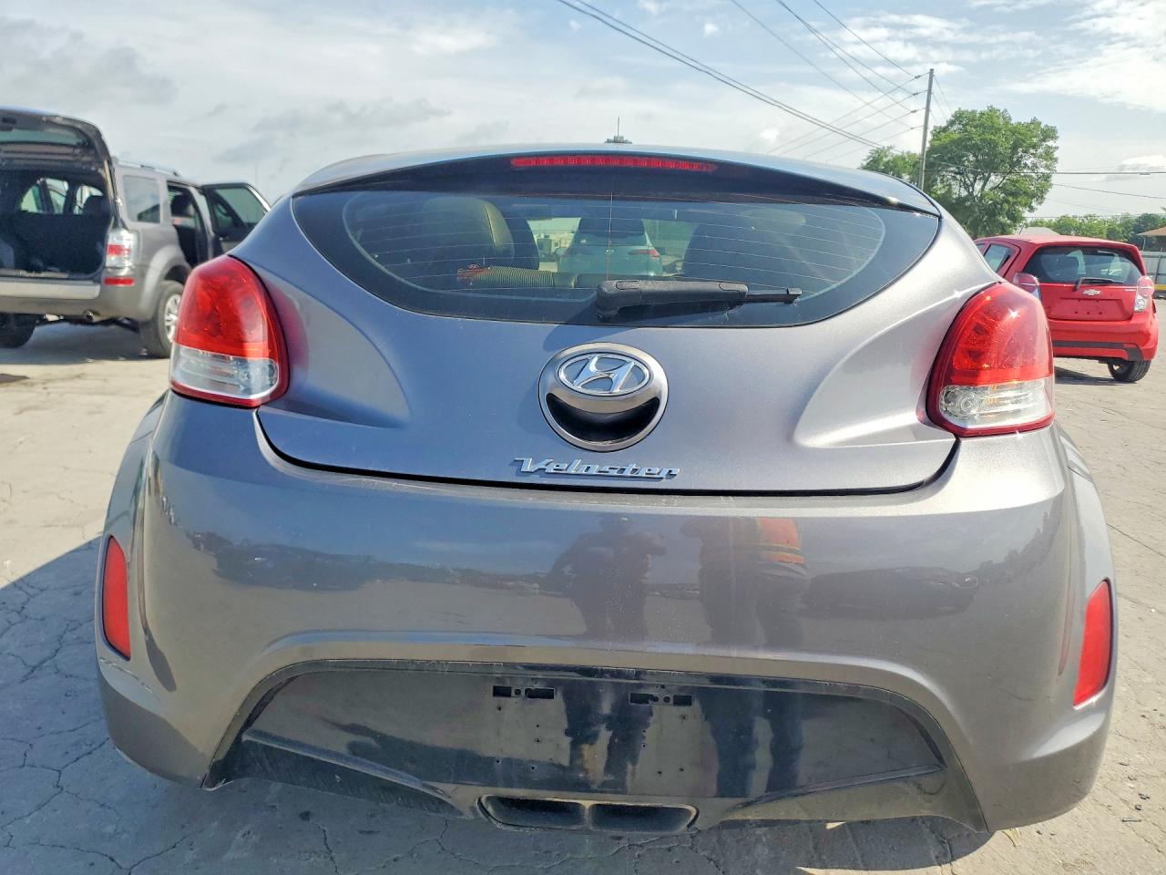 2012 Hyundai Veloster Base Gray vin: KMHTC6AD1CU072598
