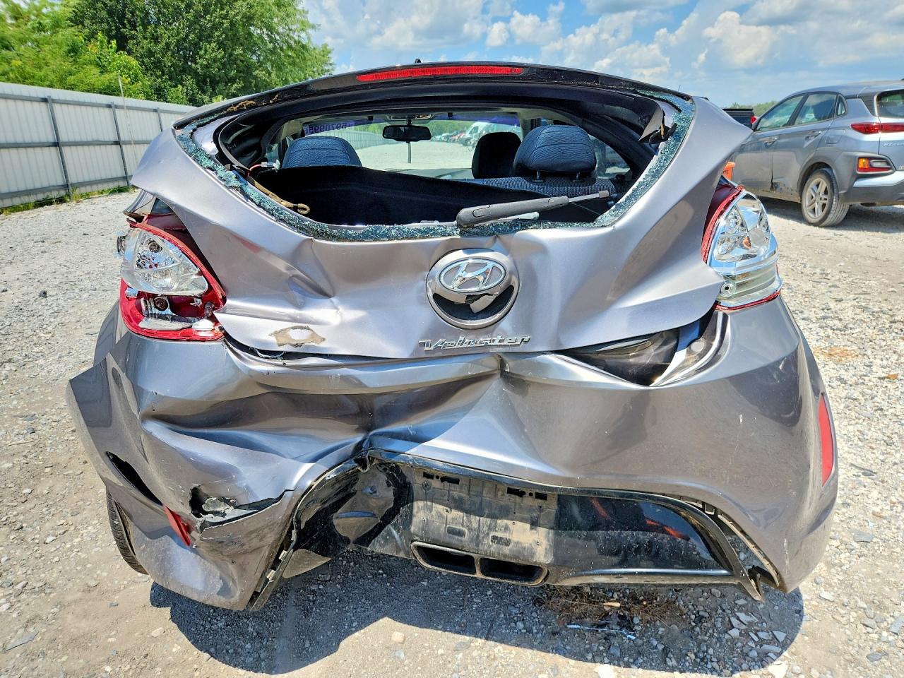 2013 Hyundai Veloster Base Gray vin: KMHTC6AD1DU089158
