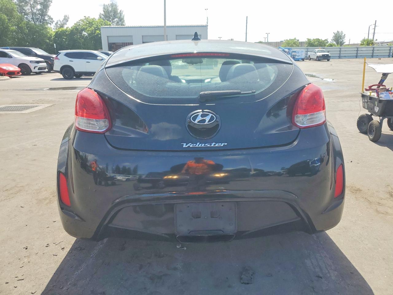 2013 Hyundai Veloster Base Black vin: KMHTC6AD1DU102930