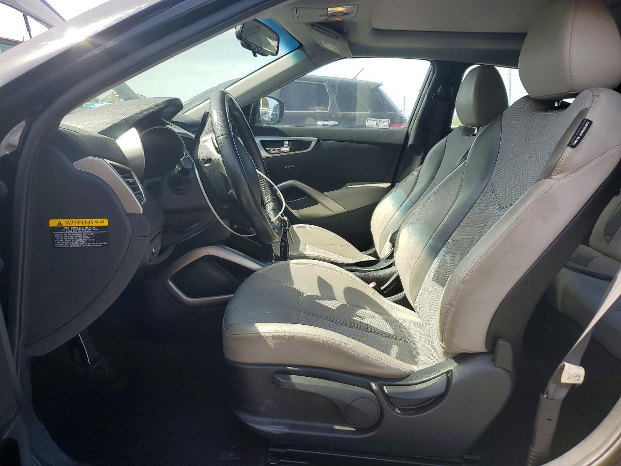 2013 Hyundai Veloster Base Black vin: KMHTC6AD1DU102930