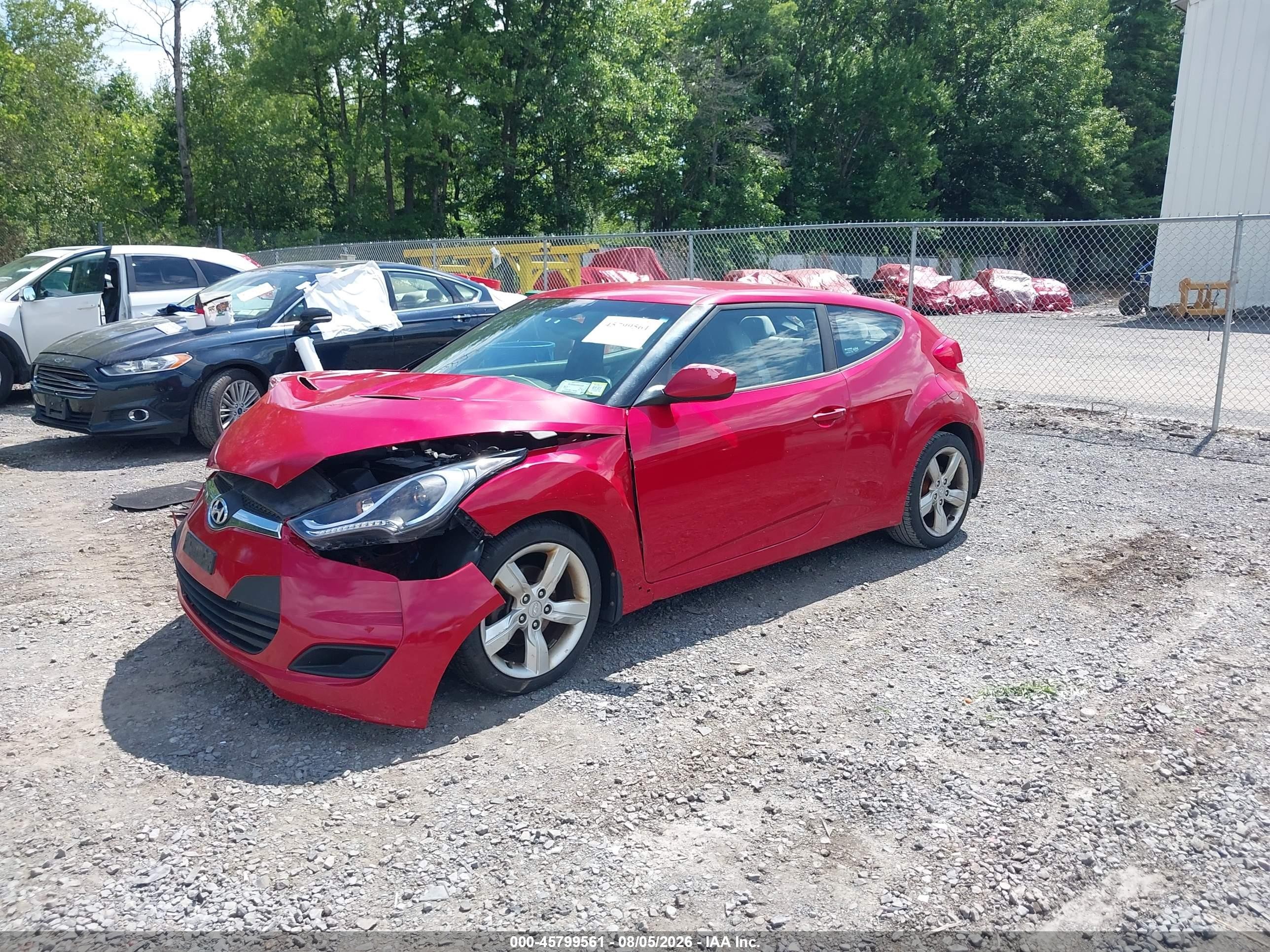 2013 Hyundai Veloster Base W/gray Red vin: KMHTC6AD1DU104077