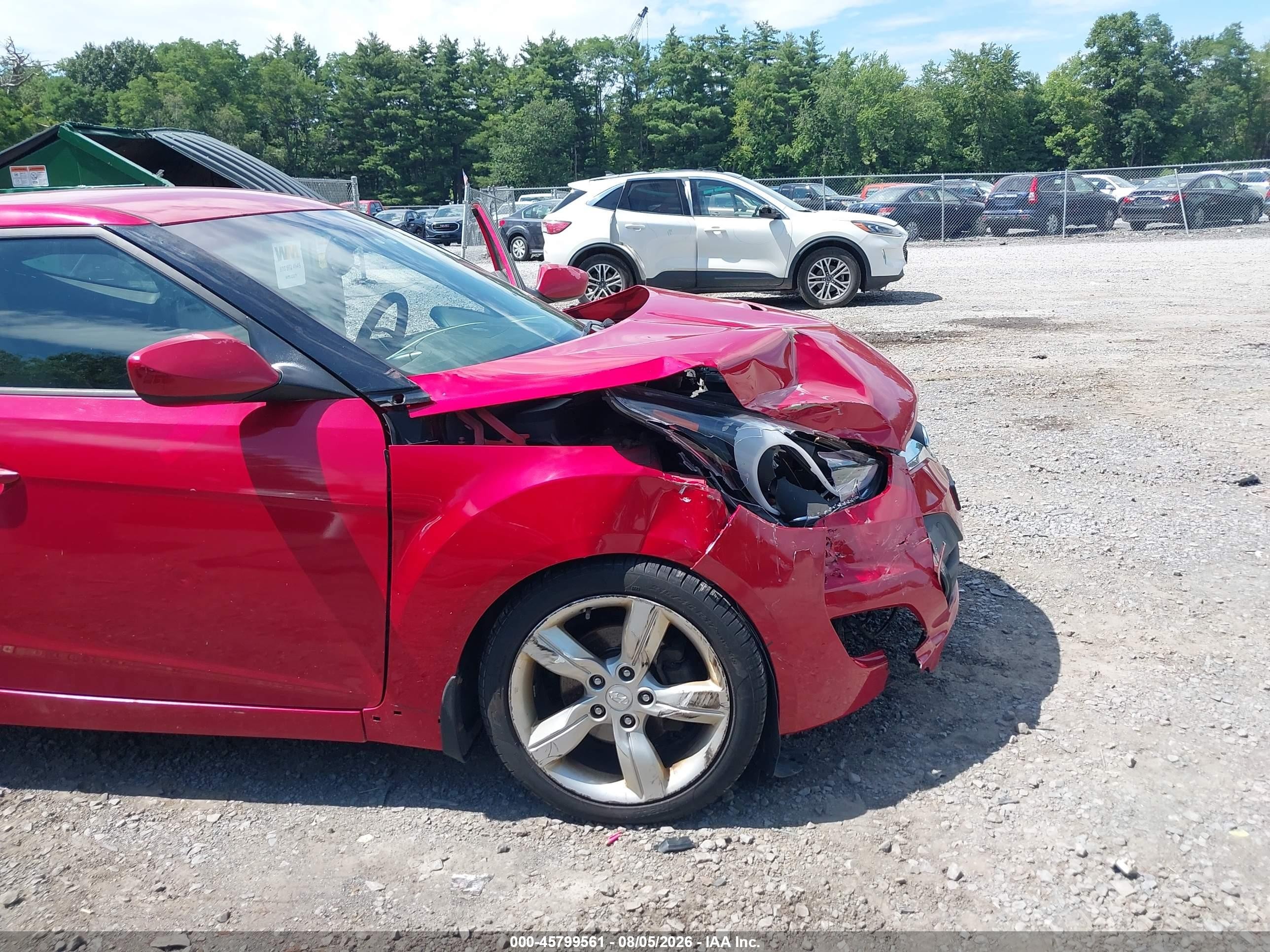 2013 Hyundai Veloster Base W/gray Red vin: KMHTC6AD1DU104077
