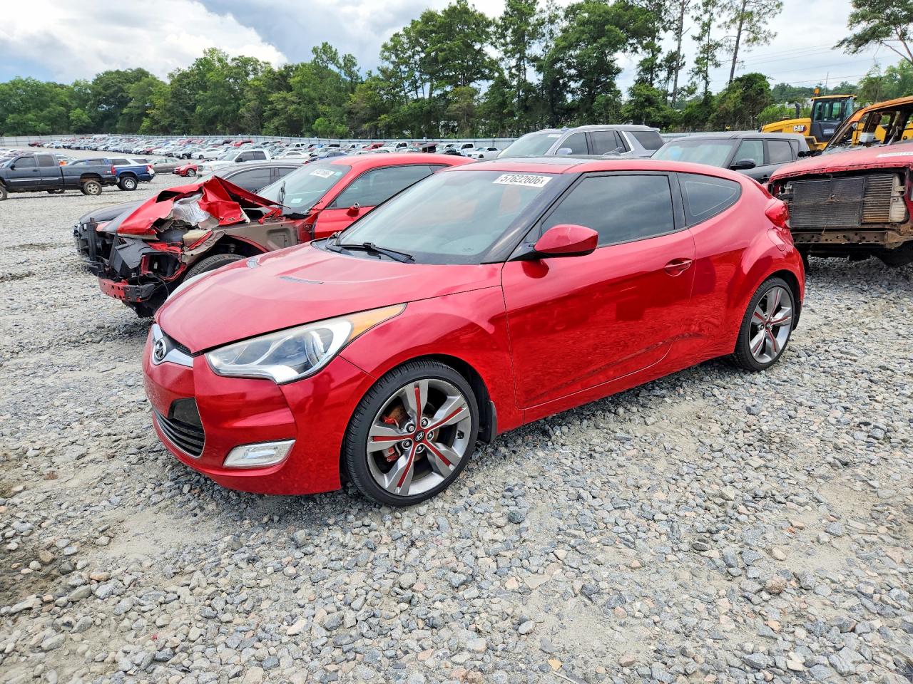 2013 Hyundai Veloster Base Red vin: KMHTC6AD1DU108274
