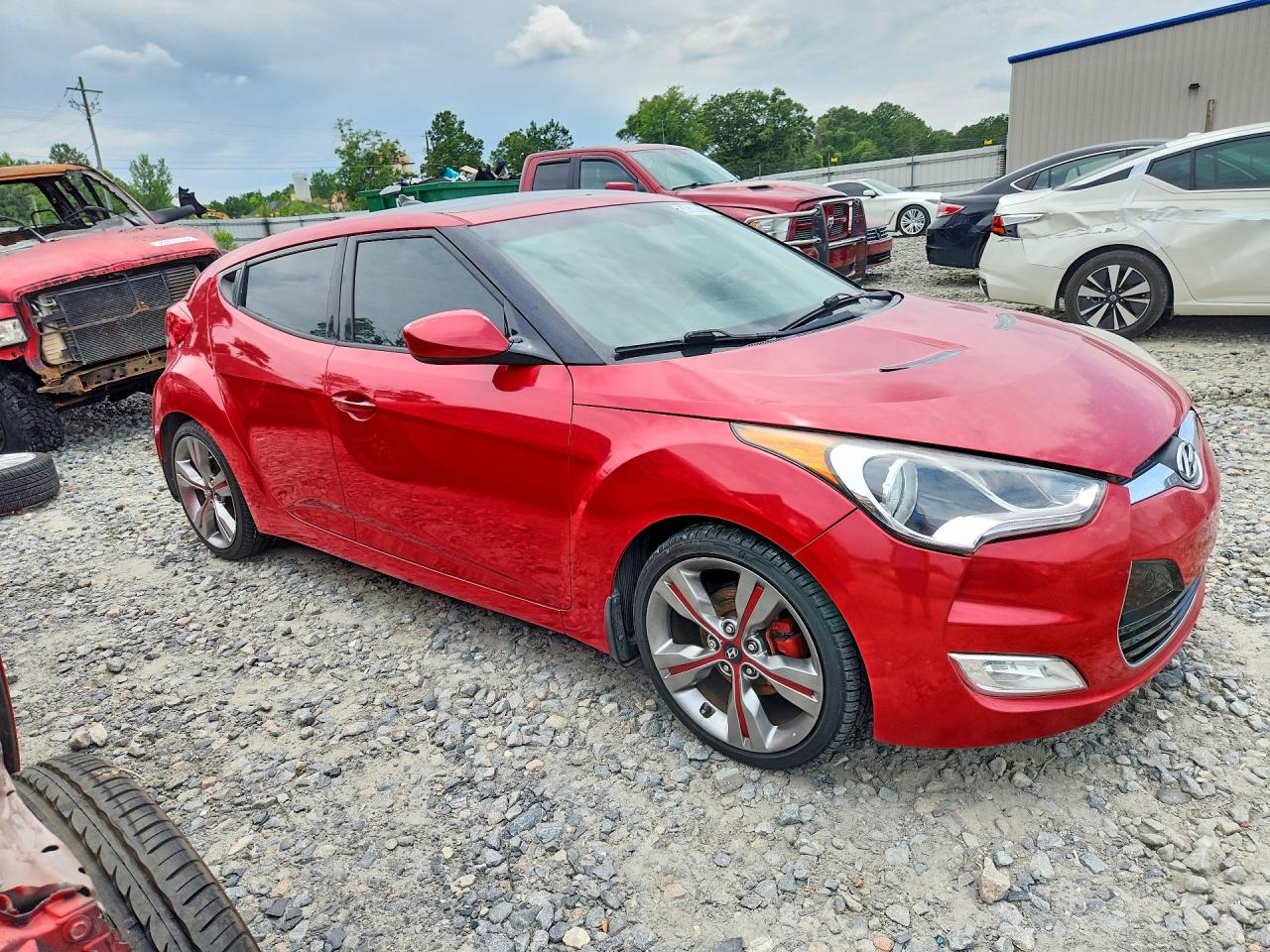 2013 Hyundai Veloster Base Red vin: KMHTC6AD1DU108274