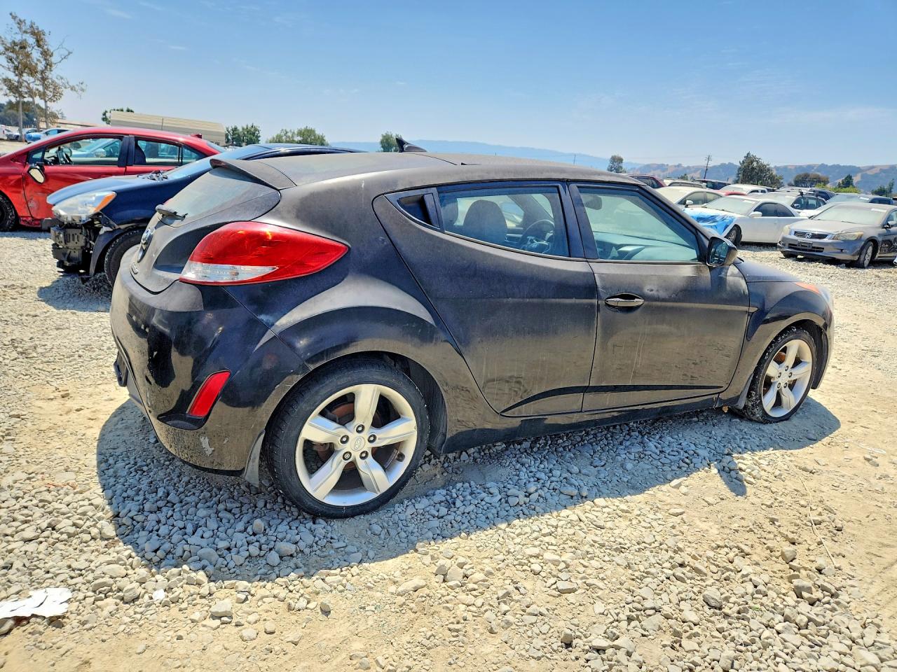2013 Hyundai Veloster Base Black vin: KMHTC6AD1DU132672