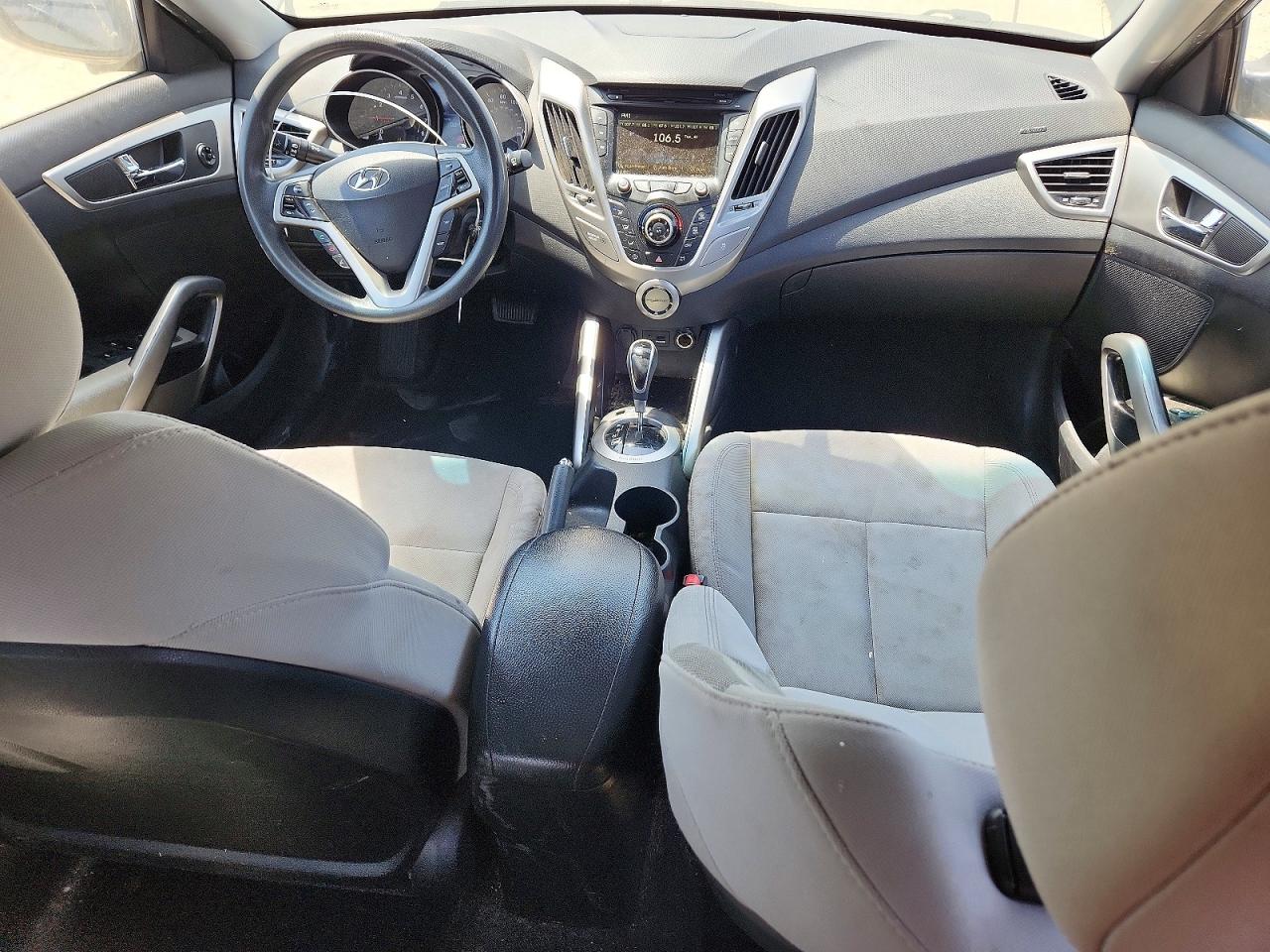 2013 Hyundai Veloster Base Black vin: KMHTC6AD1DU132672