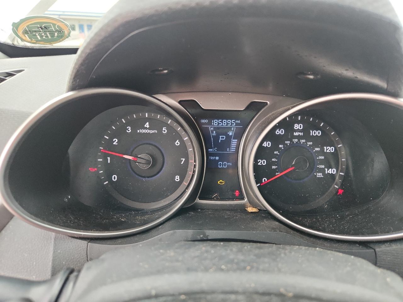 2013 Hyundai Veloster Base Белый vin: KMHTC6AD1DU132896