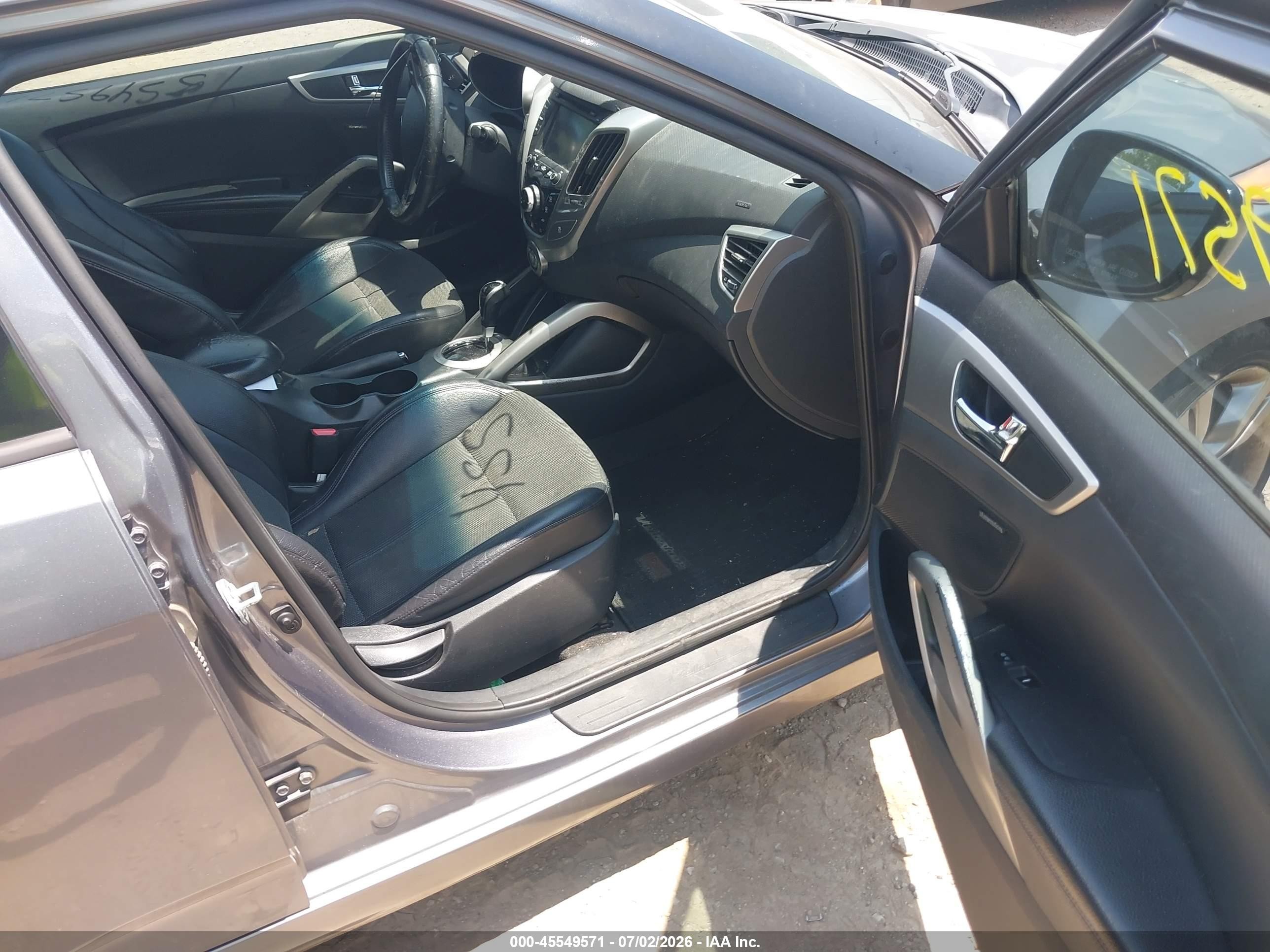 2013 Hyundai Veloster Base W/black Gray vin: KMHTC6AD1DU146359