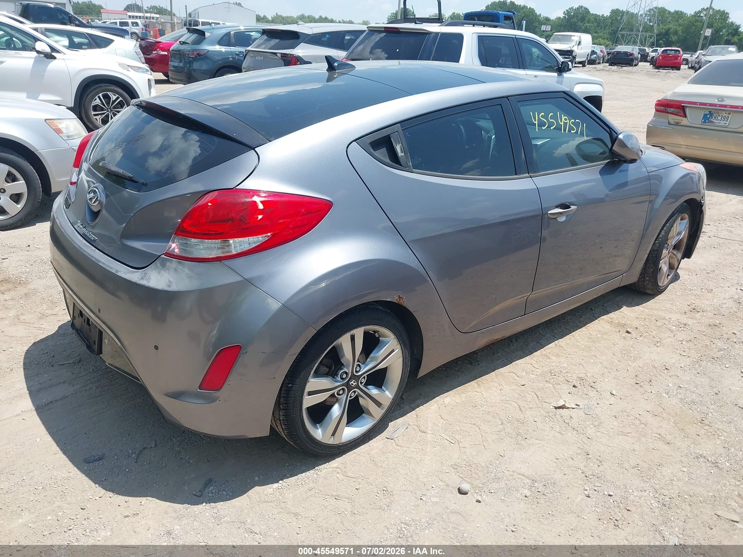 2013 Hyundai Veloster Base W/black Gray vin: KMHTC6AD1DU146359