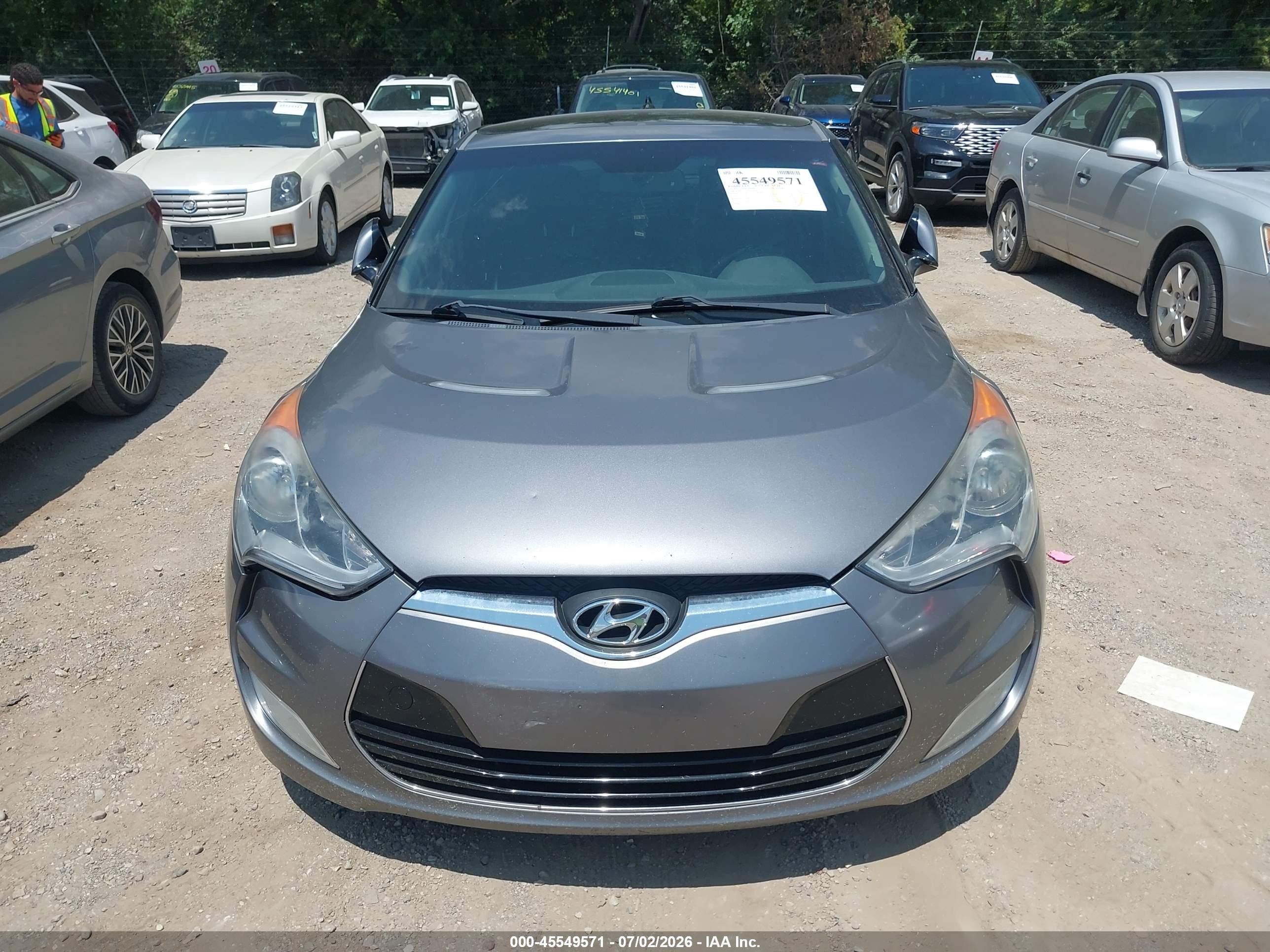 2013 Hyundai Veloster Base W/black Gray vin: KMHTC6AD1DU146359