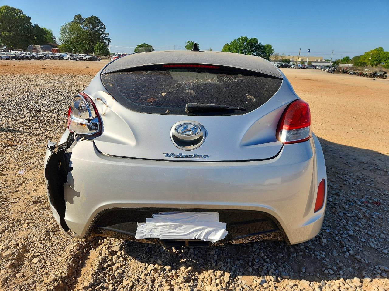 2013 Hyundai Veloster Base Silver vin: KMHTC6AD1DU165784