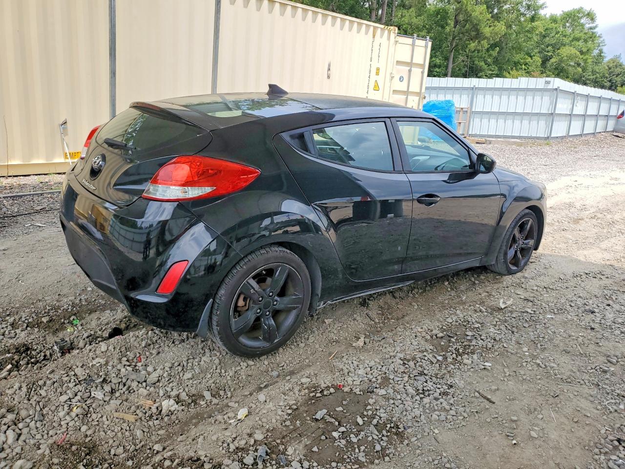 2013 Hyundai Veloster Base Black vin: KMHTC6AD1DU172332