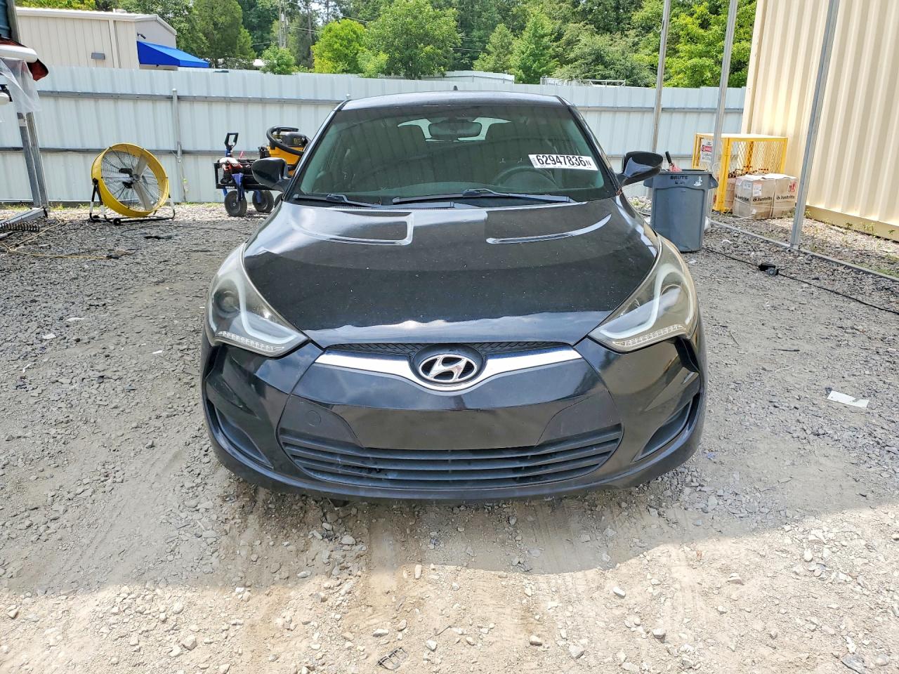 2013 Hyundai Veloster Base Black vin: KMHTC6AD1DU172332