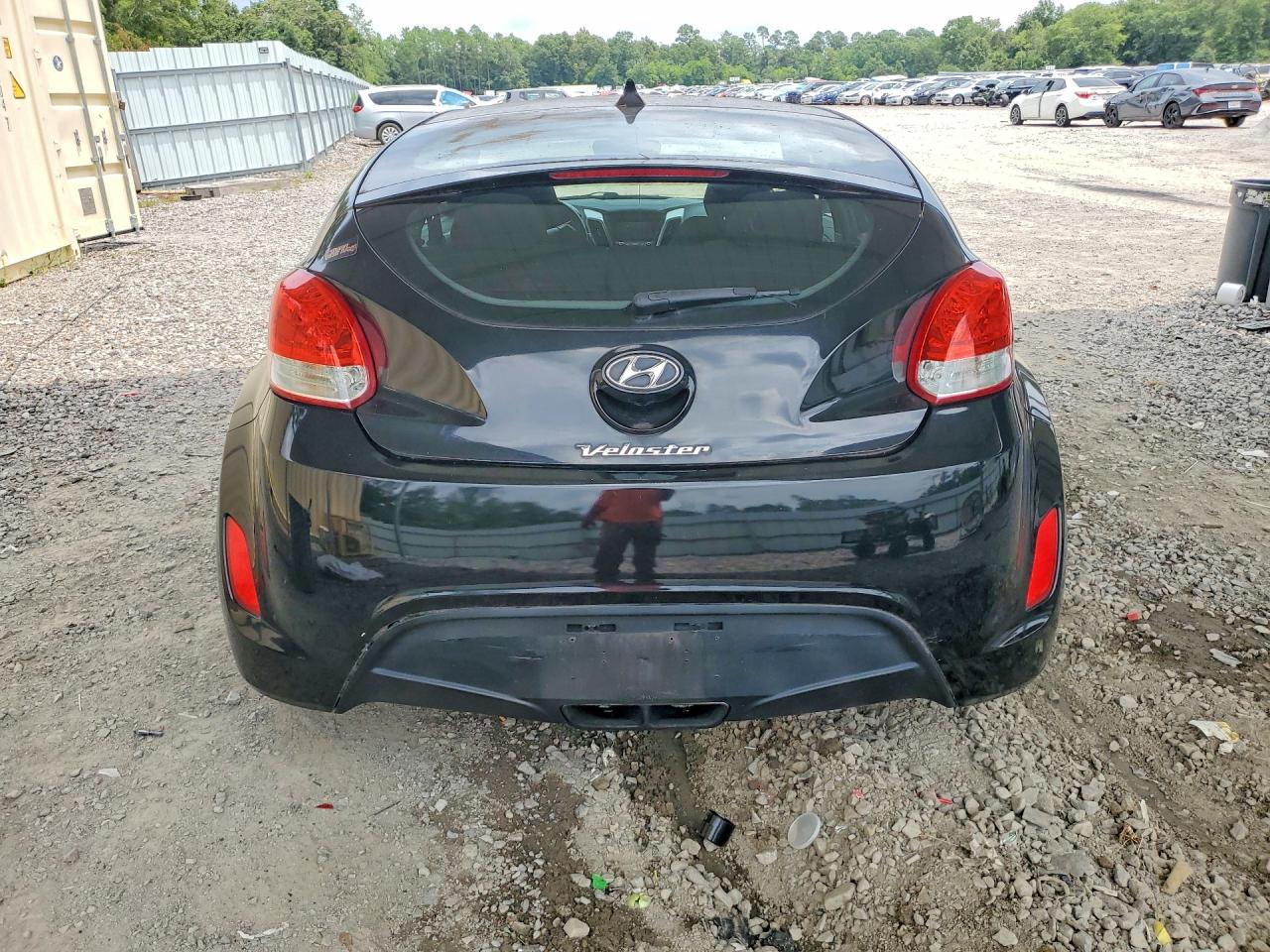 2013 Hyundai Veloster Base Black vin: KMHTC6AD1DU172332