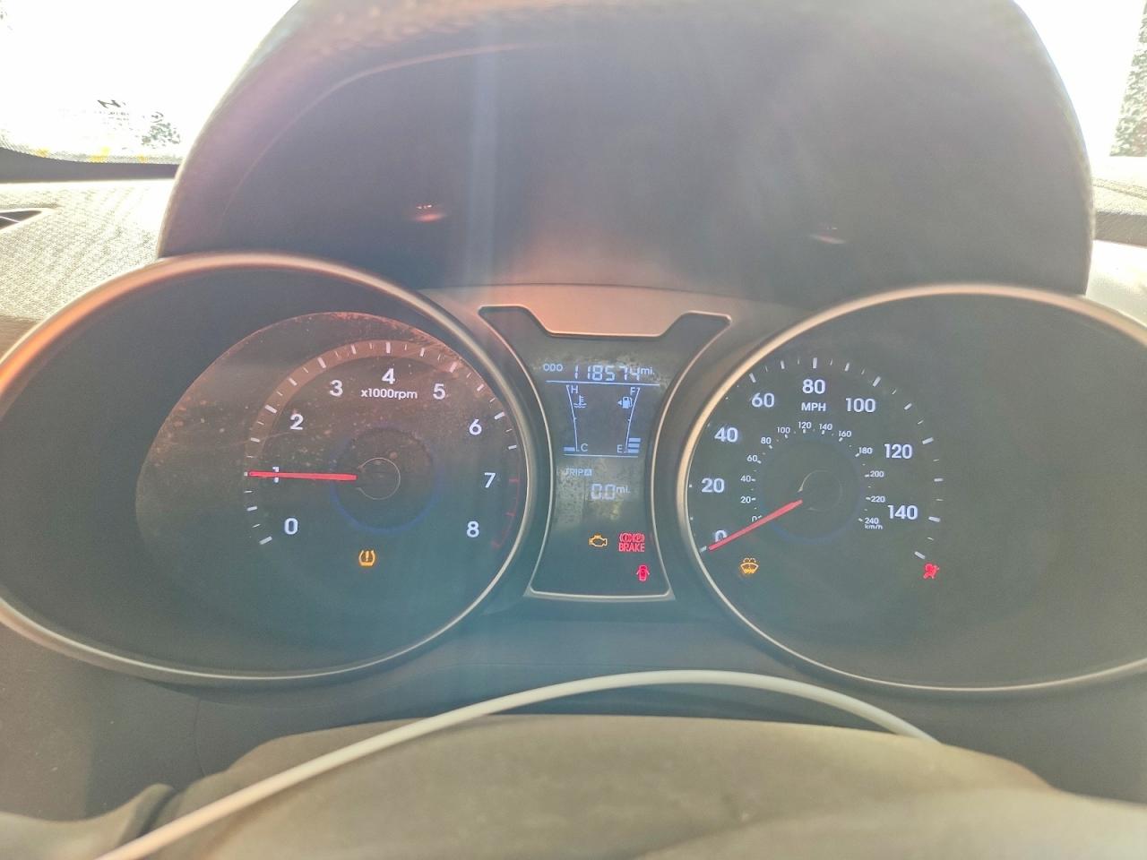 2013 Hyundai Veloster Base Gray vin: KMHTC6AD1DU179264