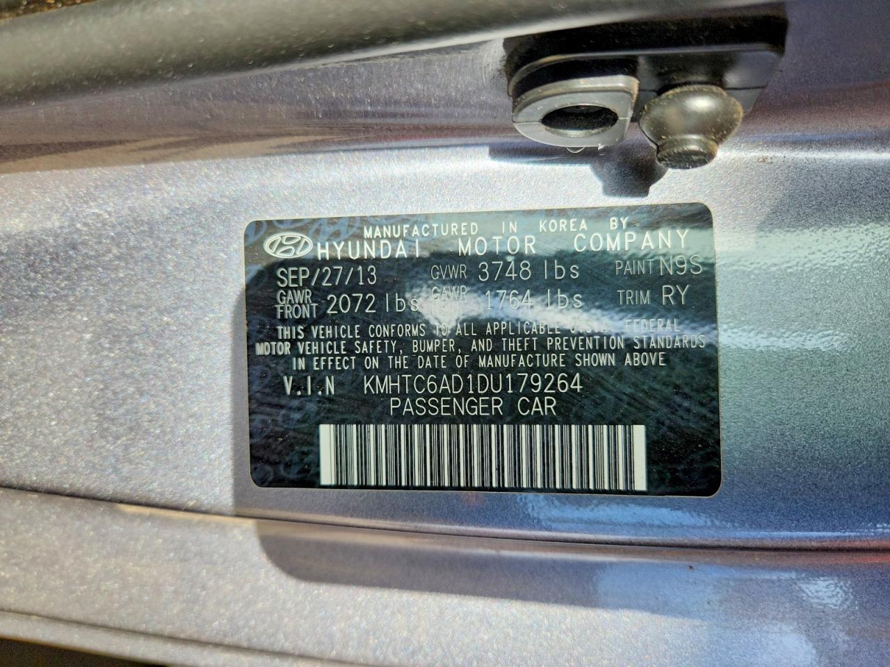 2013 Hyundai Veloster Base Gray vin: KMHTC6AD1DU179264