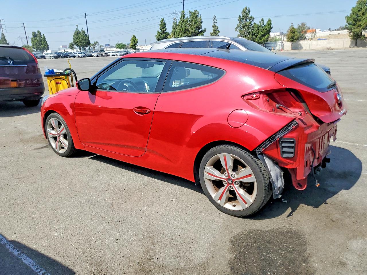 2014 Hyundai Veloster Base Красный vin: KMHTC6AD1EU182506