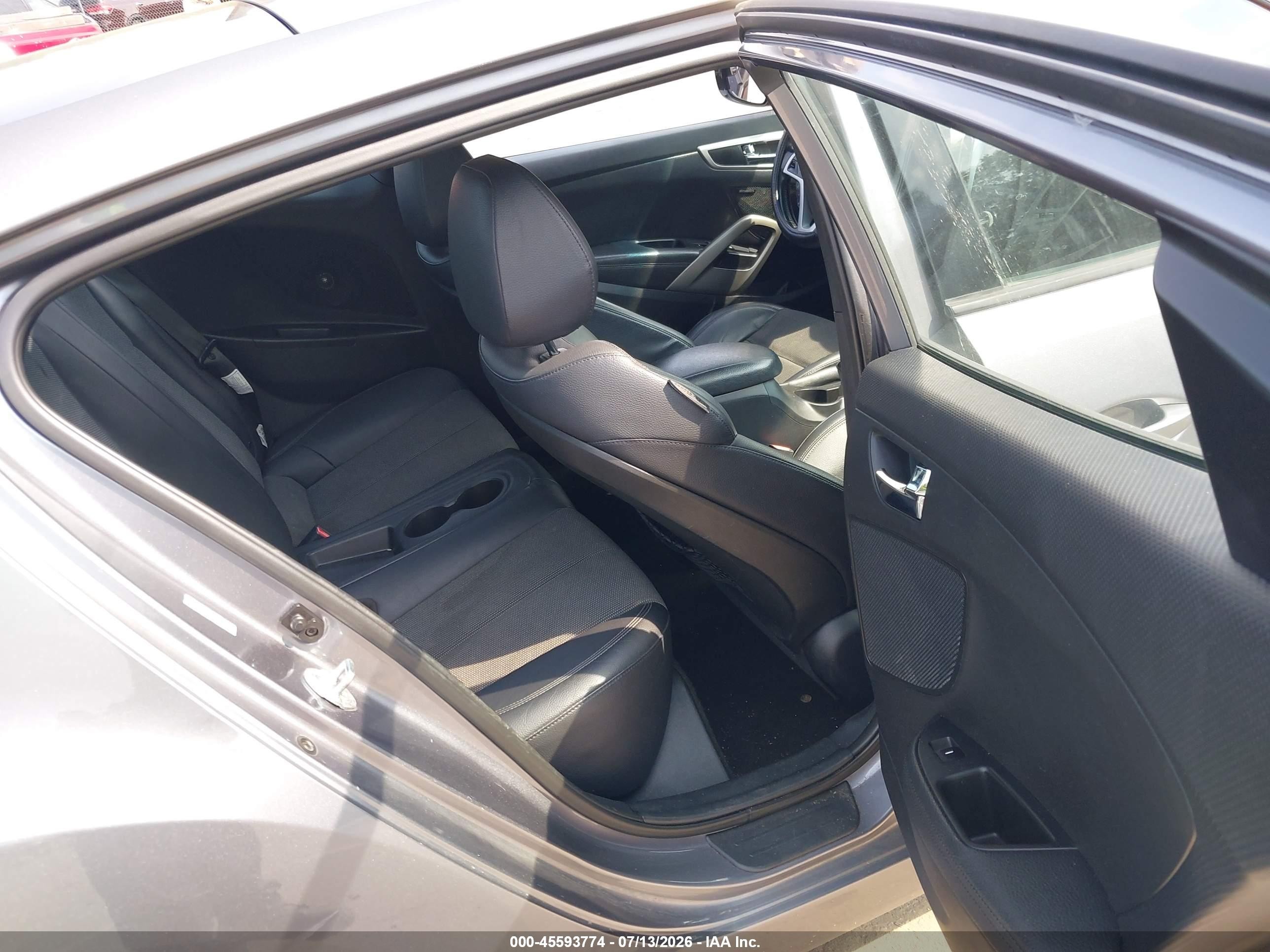 2014 Hyundai Veloster Base W/black Gray vin: KMHTC6AD1EU192534