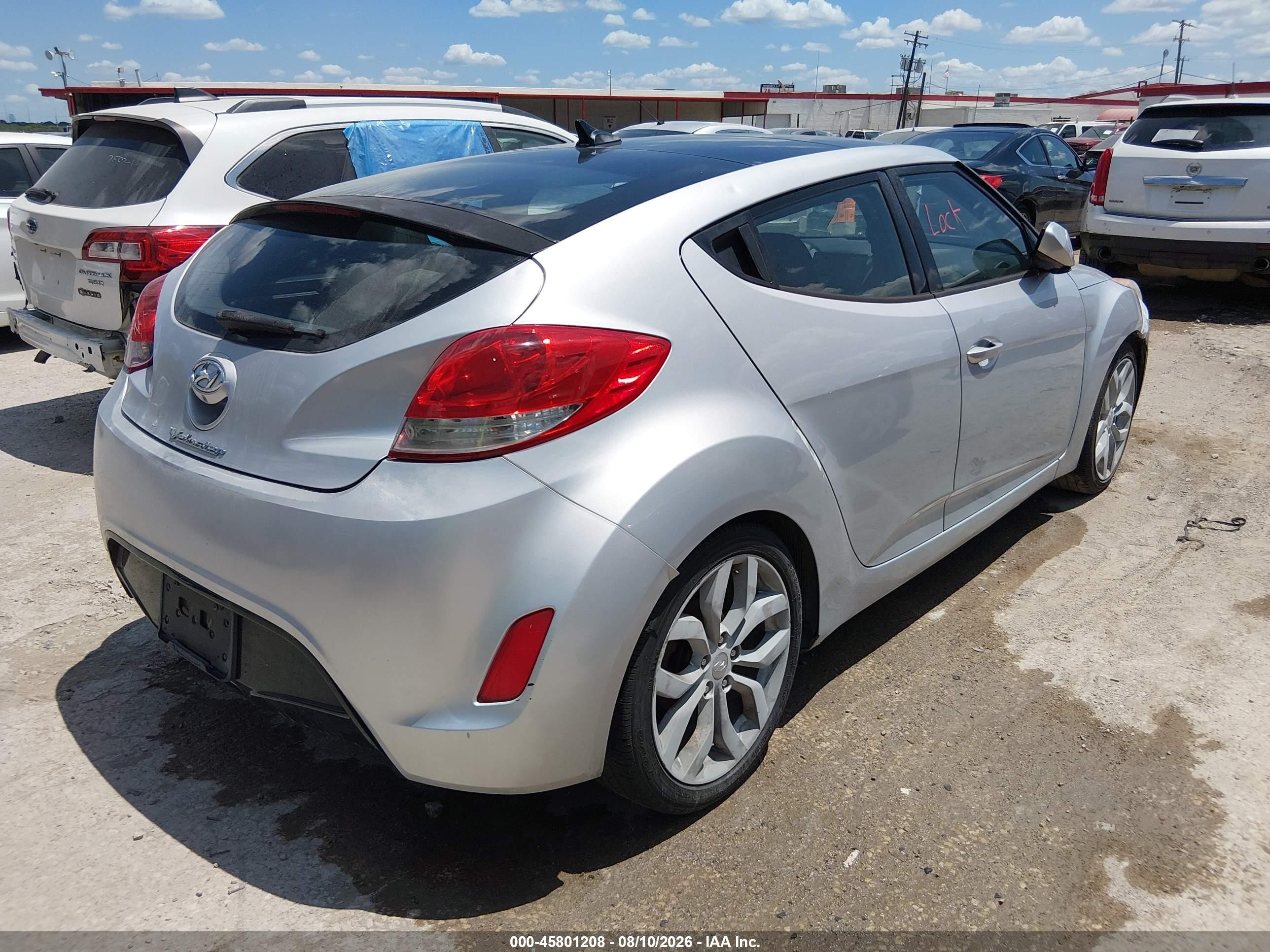 2015 Hyundai Veloster   Silver vin: KMHTC6AD1FU233889