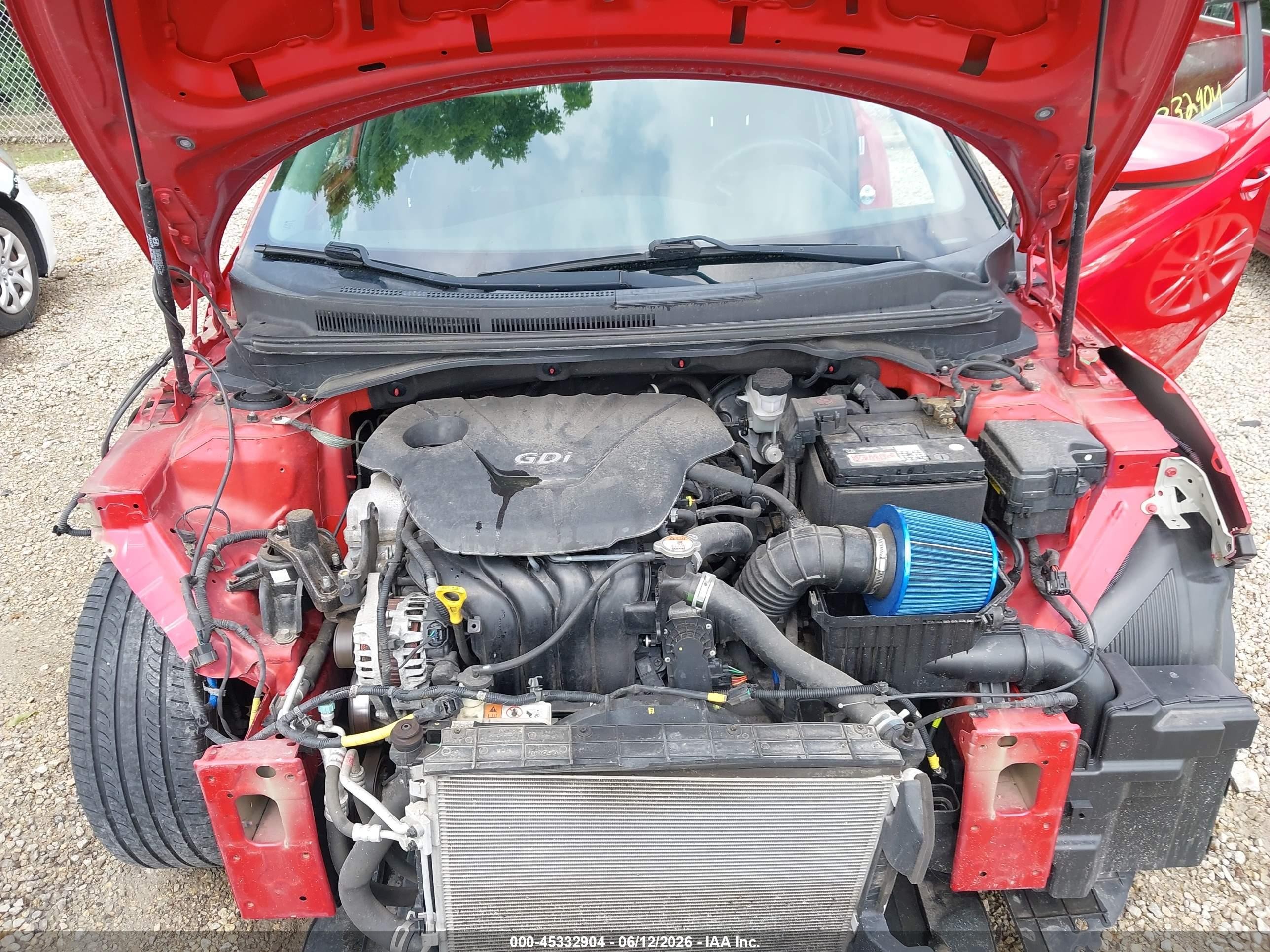 2015 Hyundai Veloster   Red vin: KMHTC6AD1FU245041