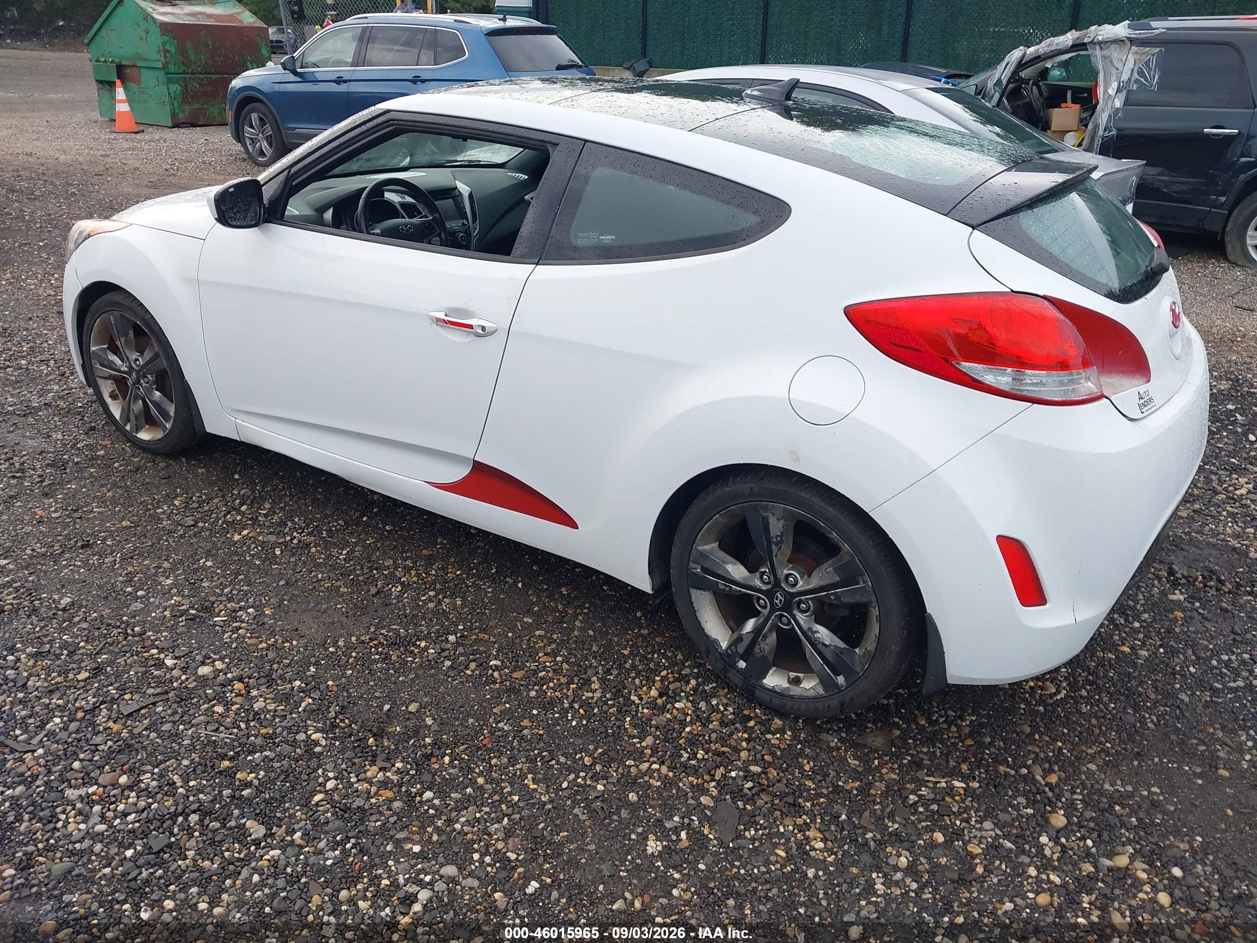 2016 Hyundai Veloster Белый vin: KMHTC6AD1GU296931
