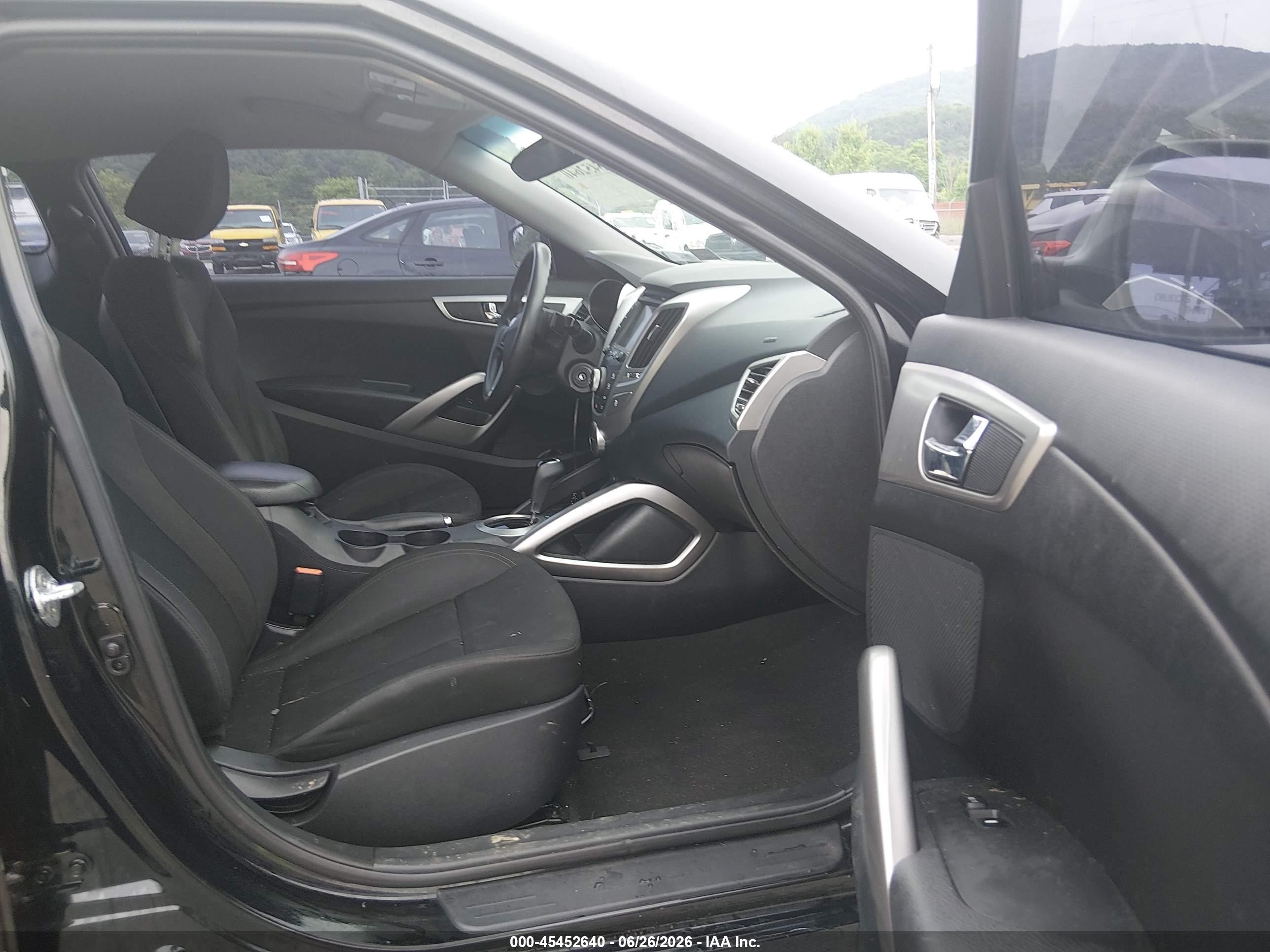 2016 Hyundai Veloster Black vin: KMHTC6AD1GU301061