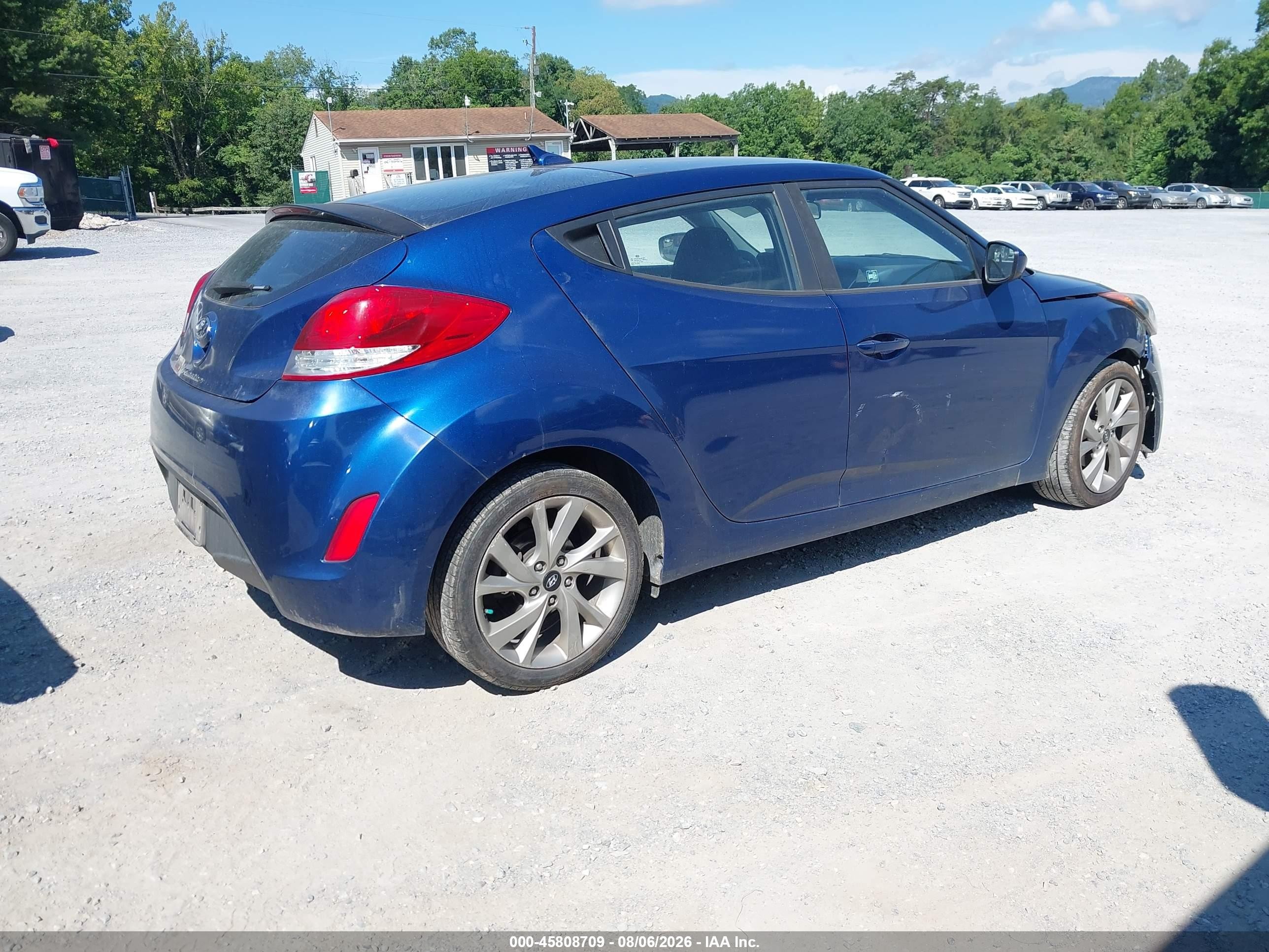 2017 Hyundai Veloster Blue vin: KMHTC6AD1HU304950