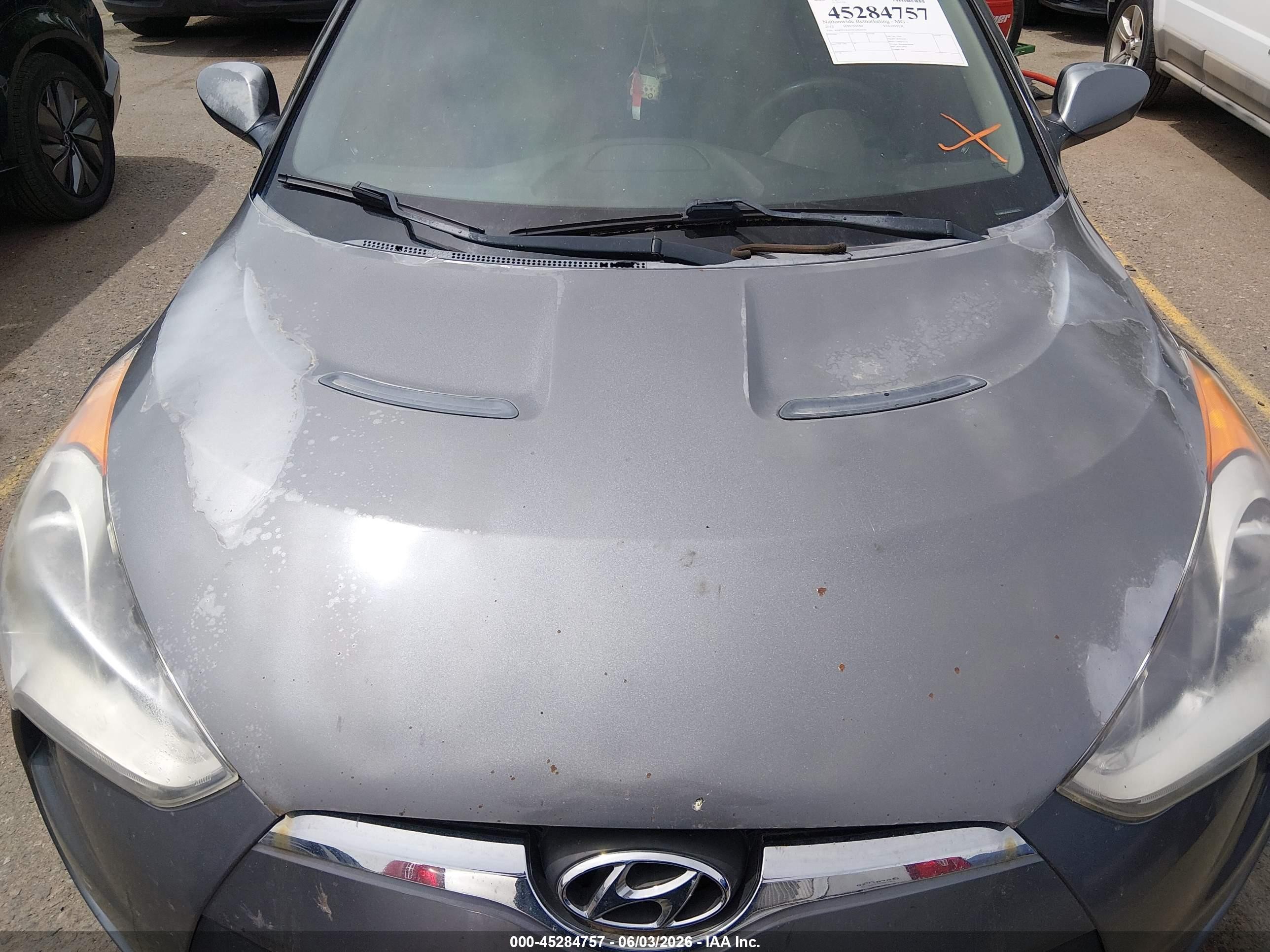2012 Hyundai Veloster Base W/black Серебряный vin: KMHTC6AD2CU026276