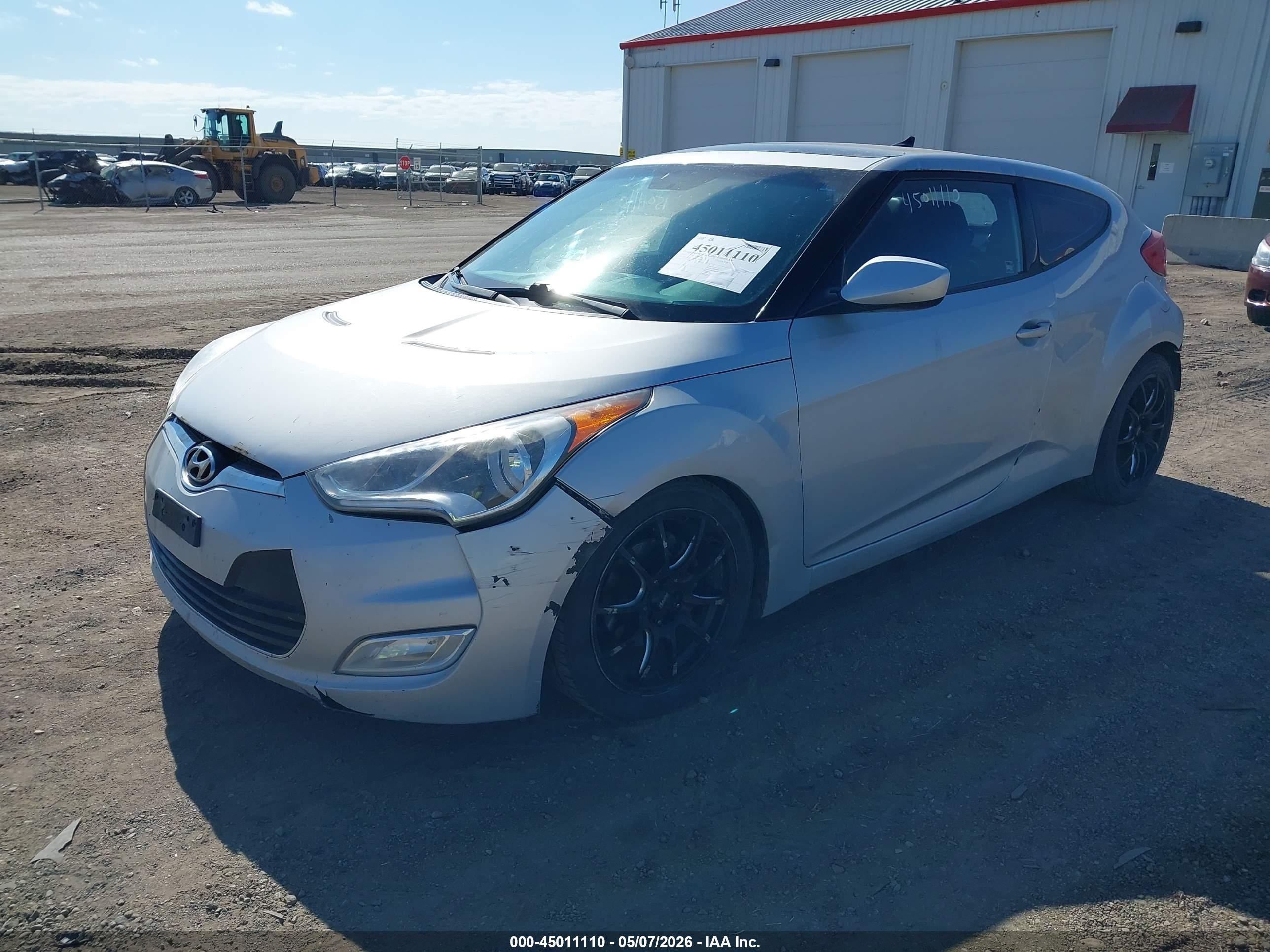 2012 Hyundai Veloster Base W/black Silver vin: KMHTC6AD2CU030697