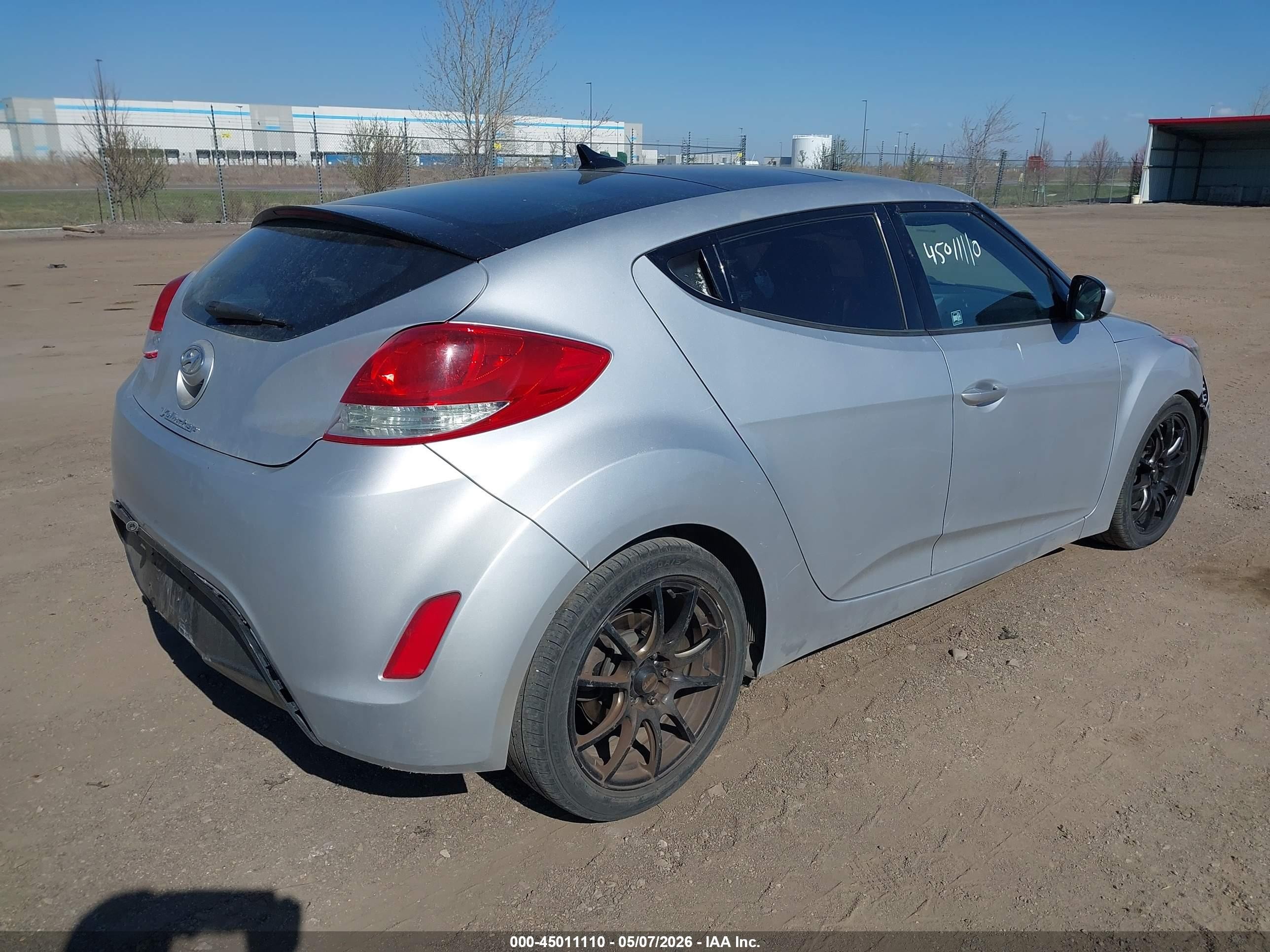 2012 Hyundai Veloster Base W/black Silver vin: KMHTC6AD2CU030697