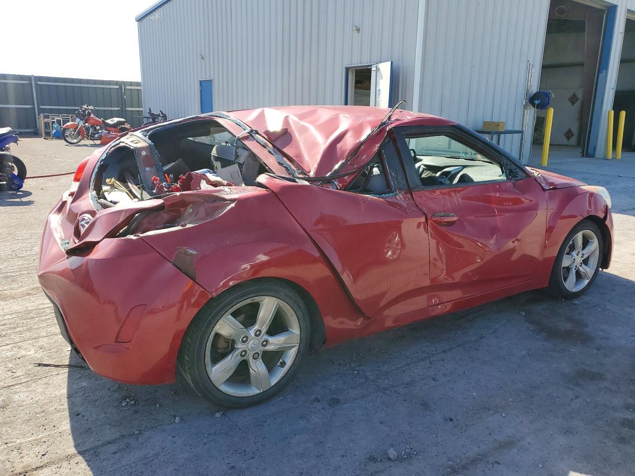 2012 Hyundai Veloster Base Red vin: KMHTC6AD2CU041747