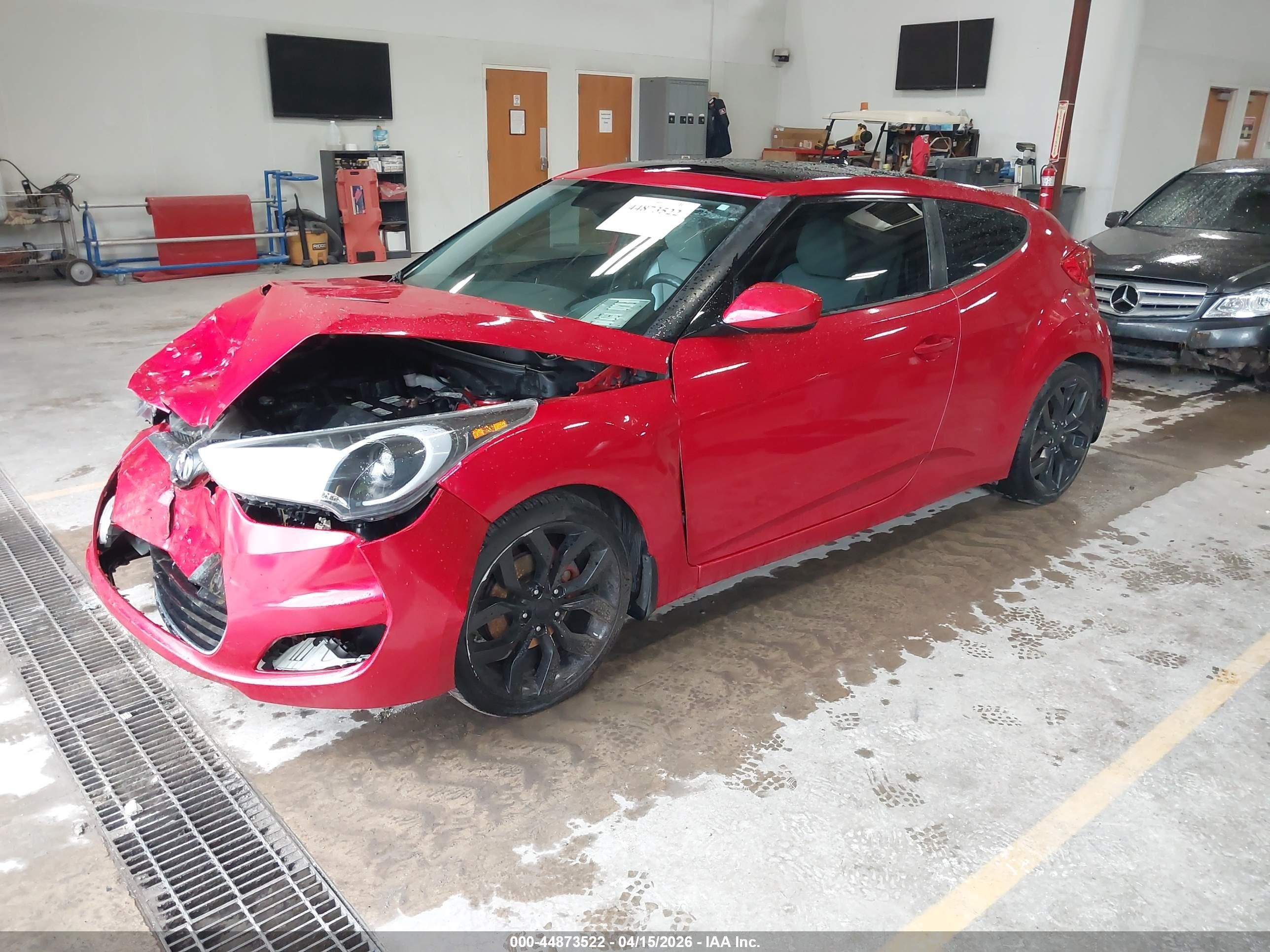 2012 Hyundai Veloster Base W/gray Red vin: KMHTC6AD2CU045877